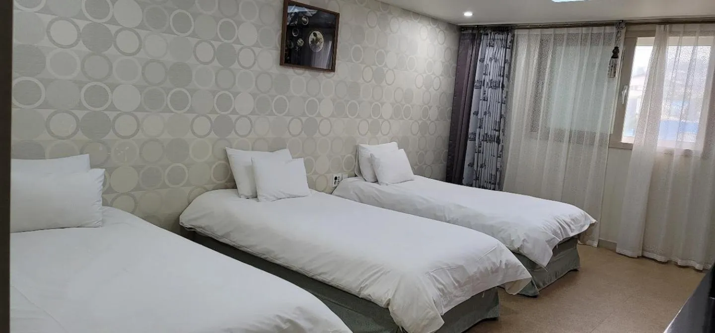 Bed in The Stay Century Hotel