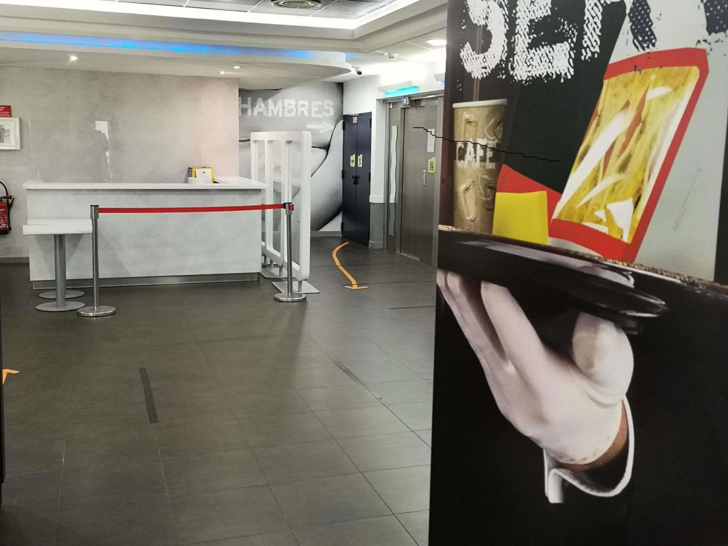 Property building in ibis budget Paris Porte De Montmartre