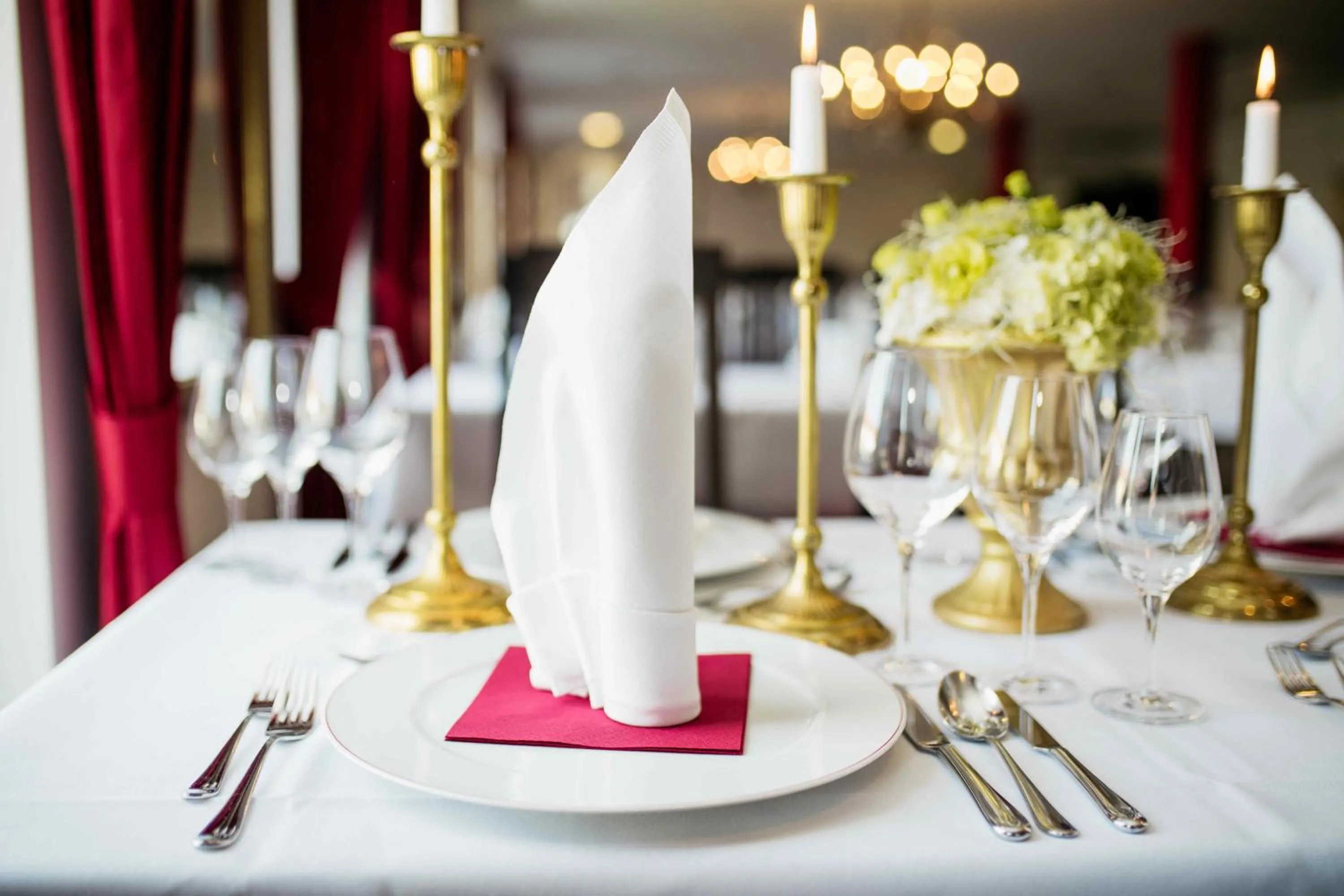 Restaurant/places to eat in Kulturhotel Fürst Pückler Park