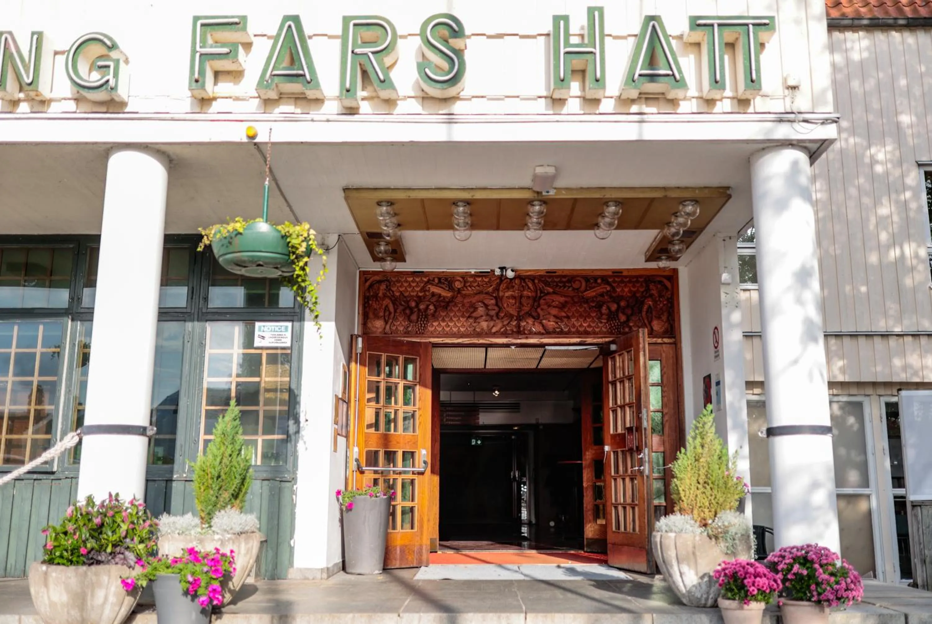 Property building in Hotel Fars Hatt