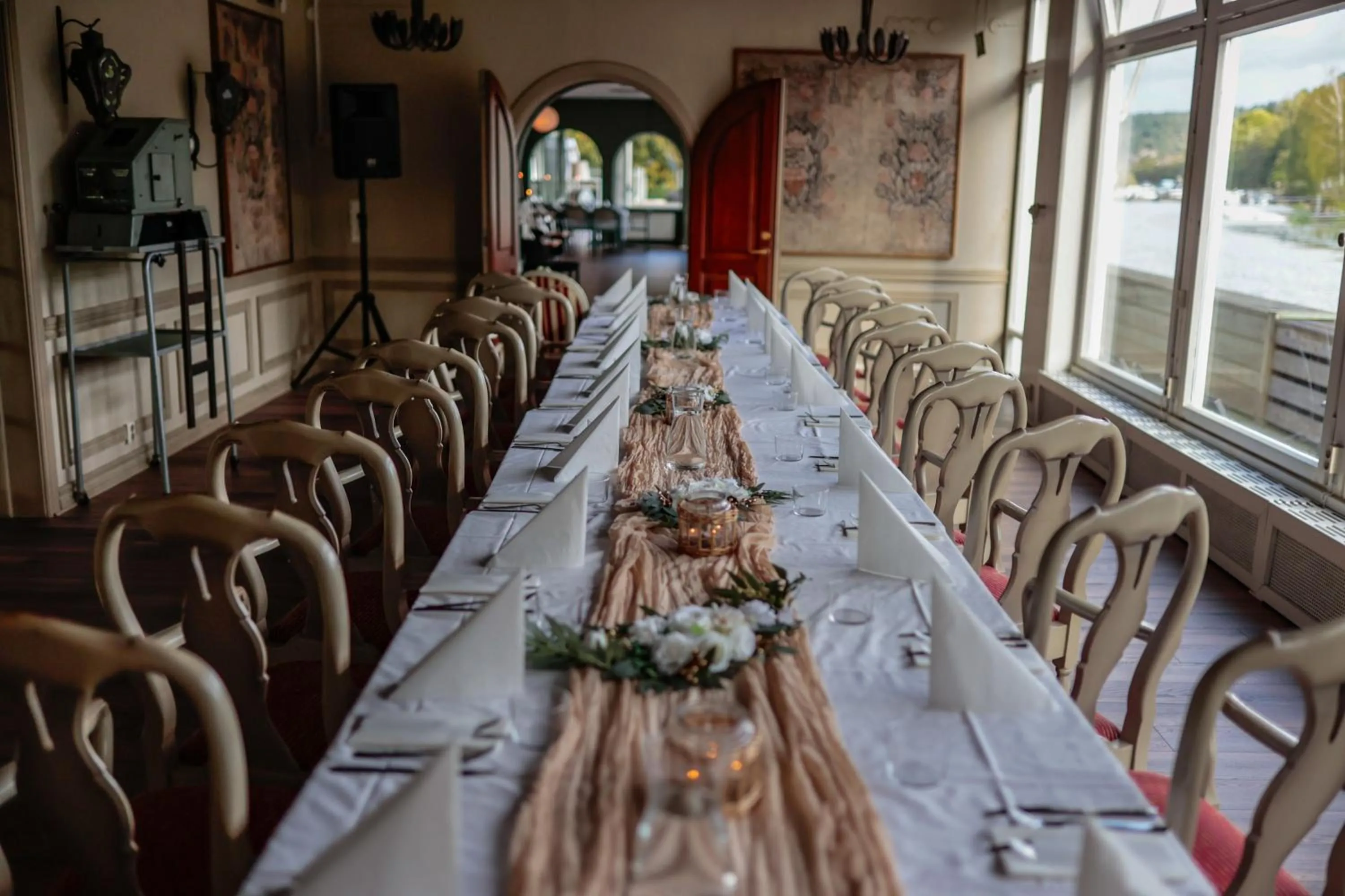 Restaurant/places to eat in Hotel Fars Hatt