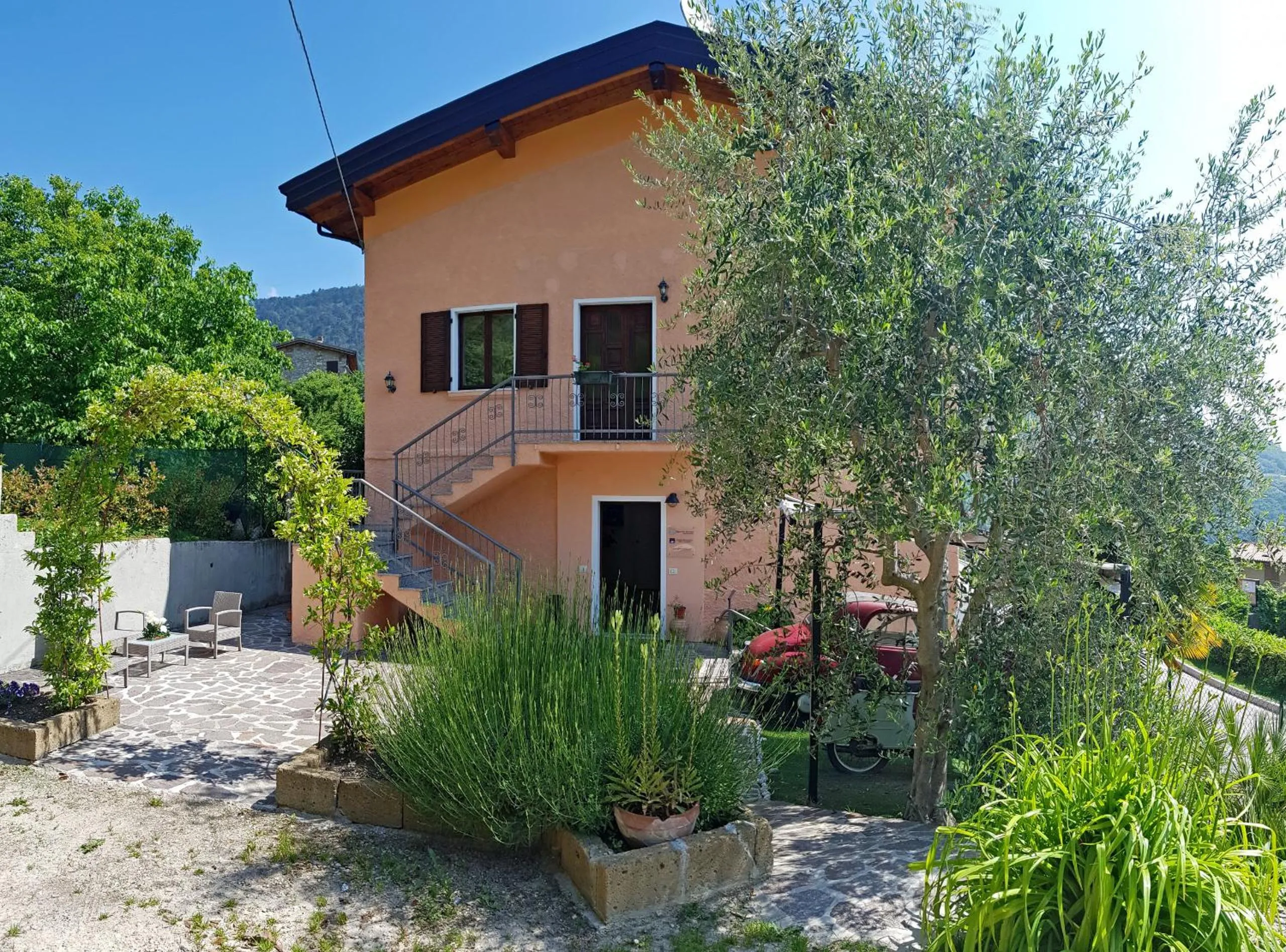Off site in Casa Gina Garden and view by Gardadomusmea