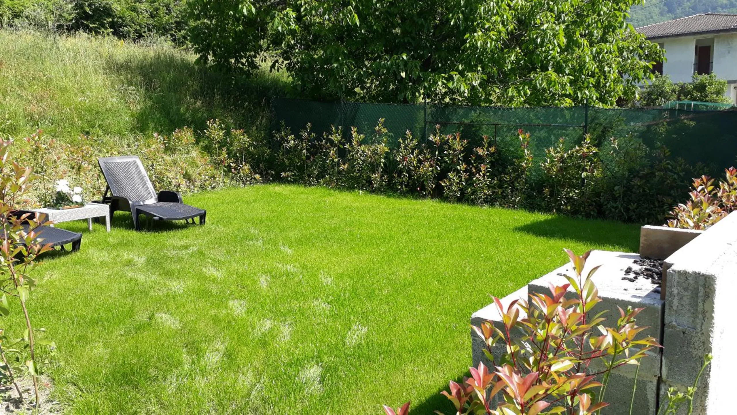 BBQ facilities in Casa Gina Garden and view by Gardadomusmea