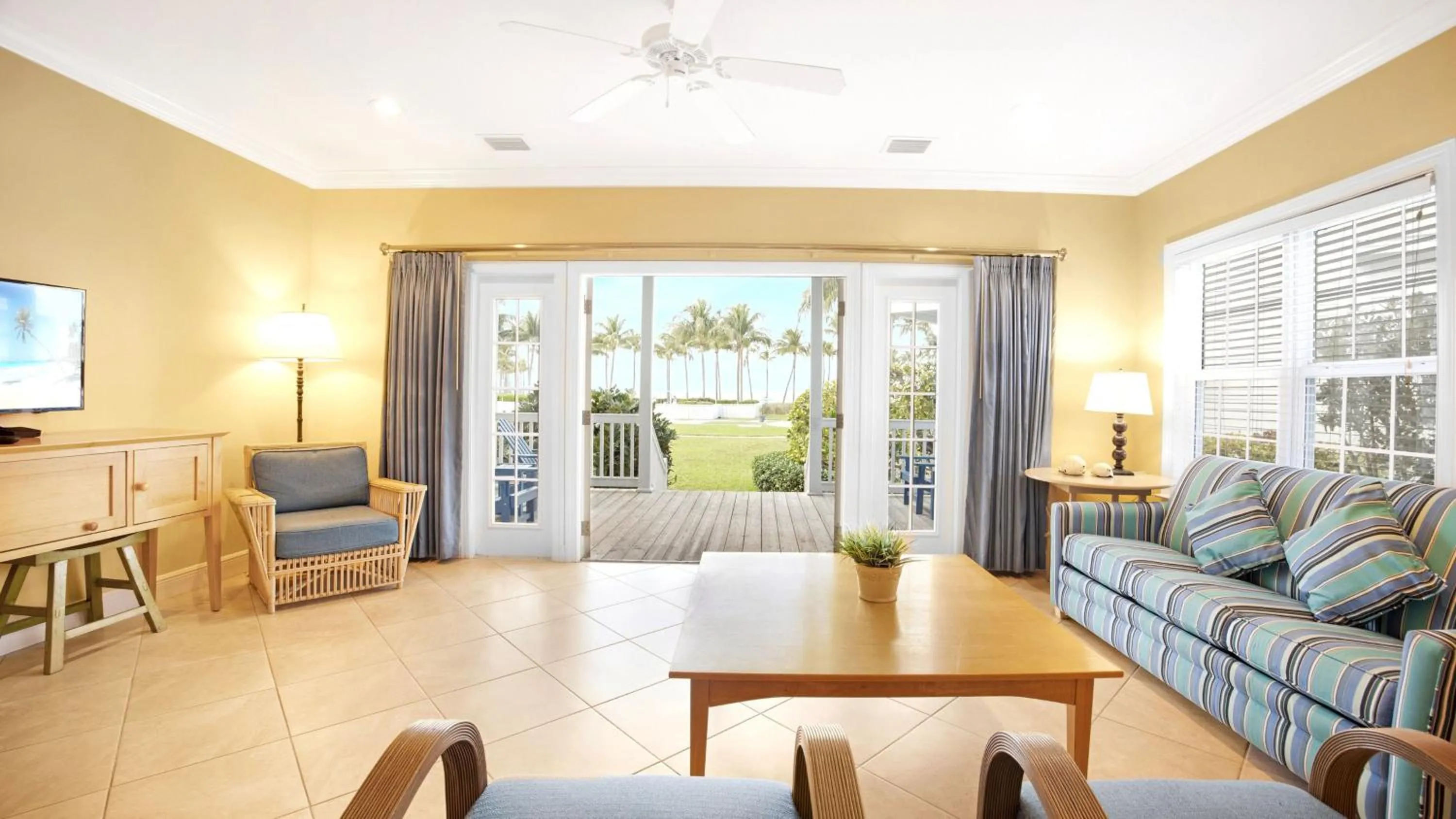 Living room in Tranquility Bay Resort
