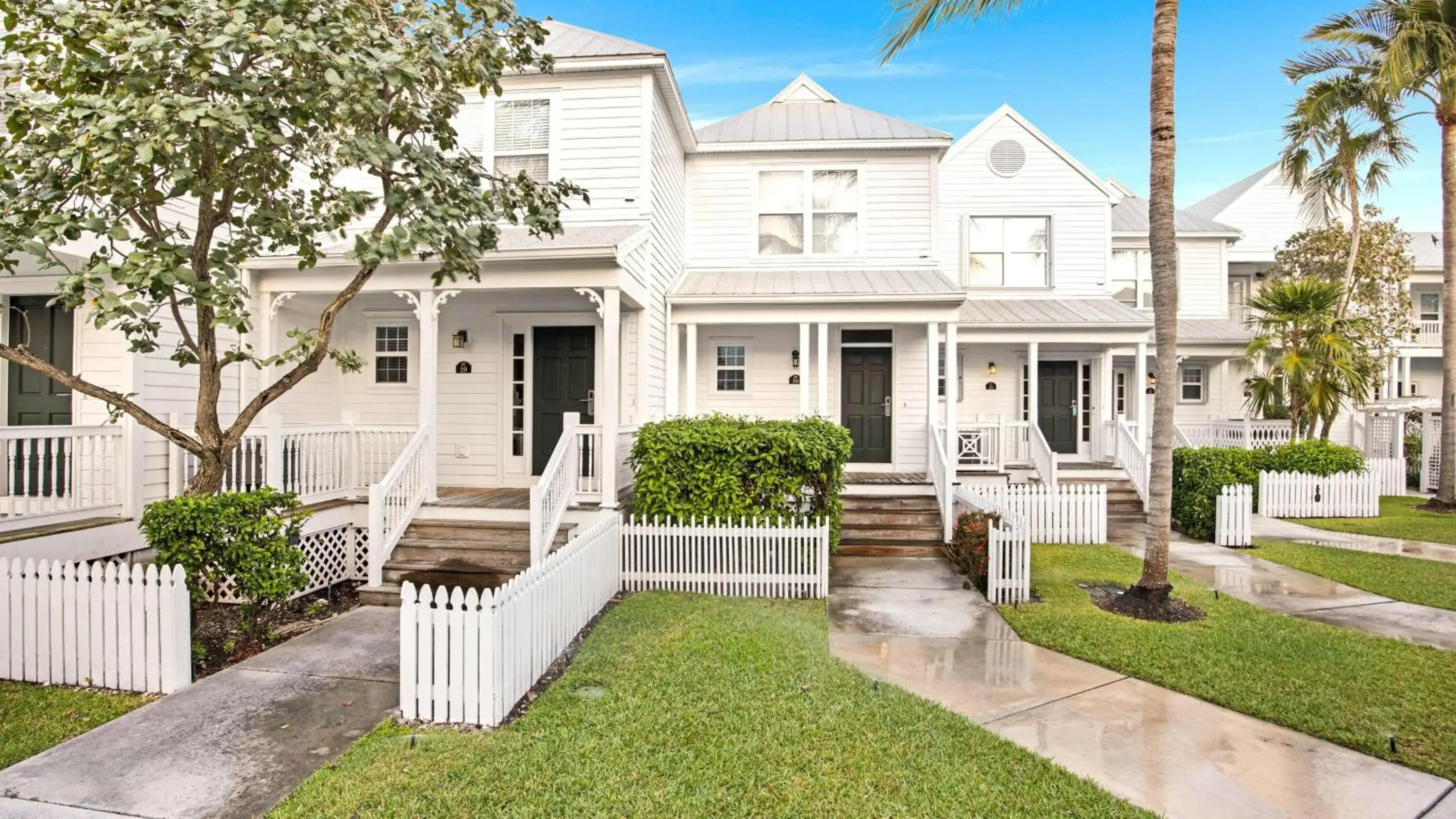 Two Bedroom Waterview Villa in Tranquility Bay Resort Two Bedroom Waterview Villa in Tranquility Bay Resort