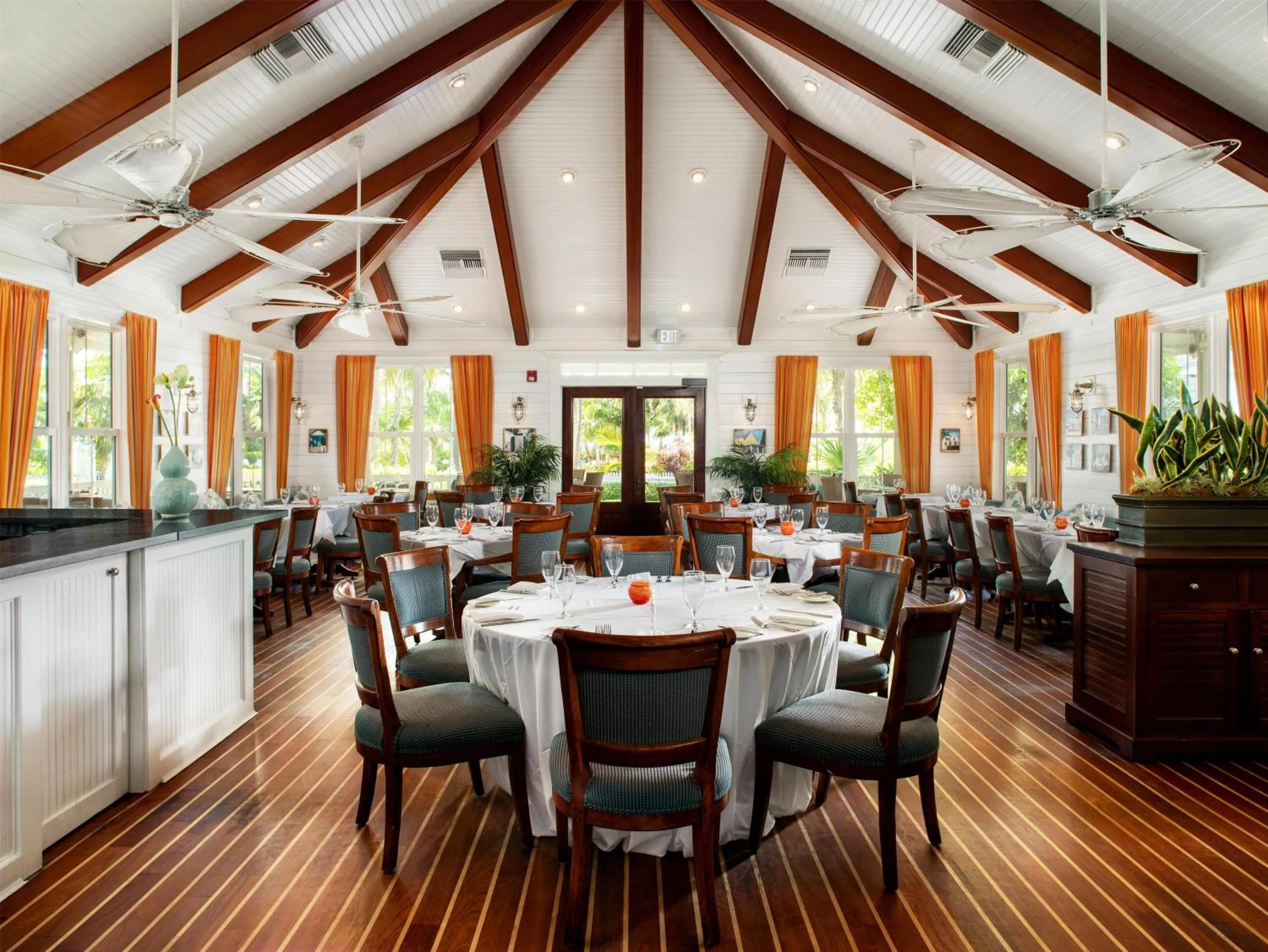 Restaurant/places to eat in Tranquility Bay Resort