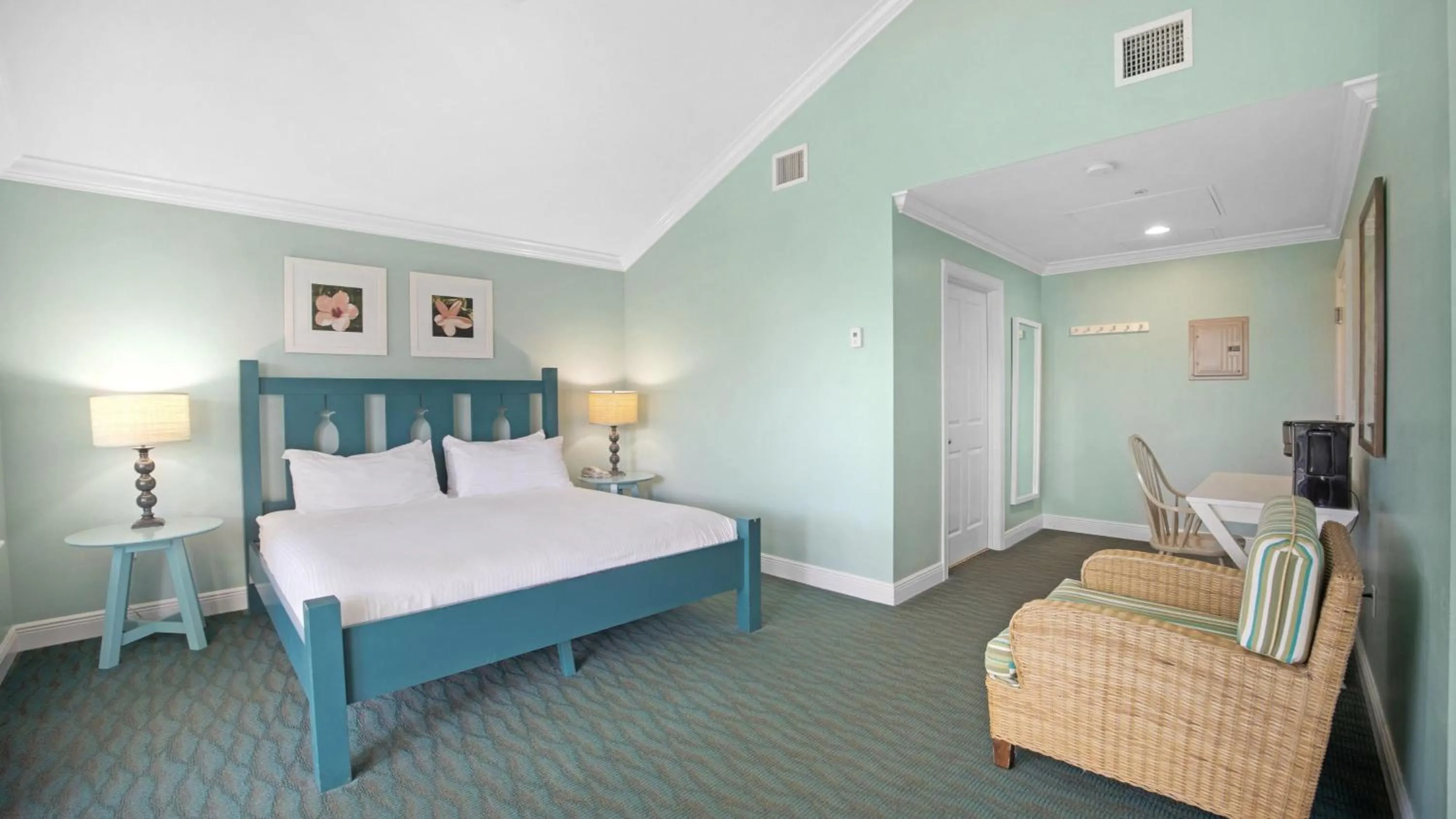 Bedroom, Bed in Tranquility Bay Resort