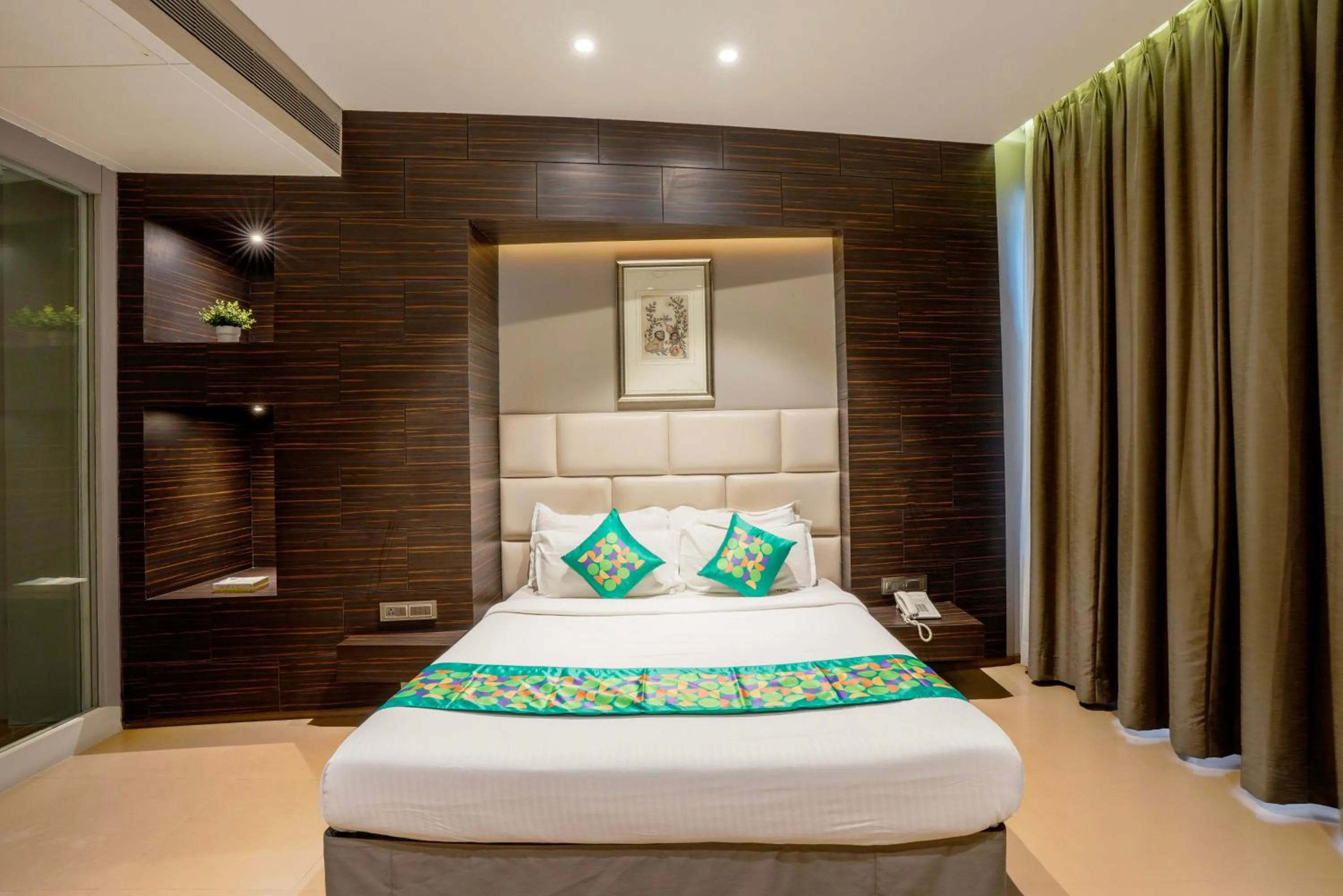 Bedroom, Bed in Treebo Premium Niraali Executive, Hinjewadi