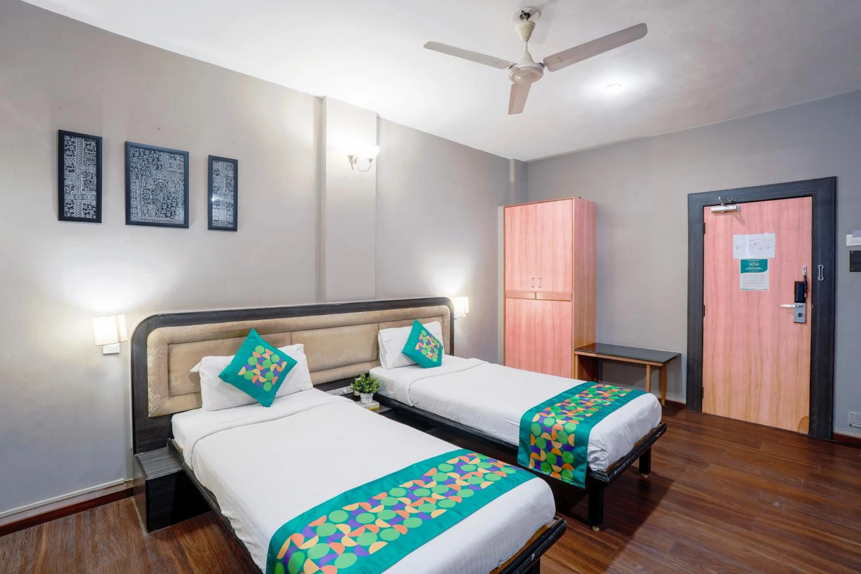 Bedroom, Bed in Treebo Premium Niraali Executive, Hinjewadi