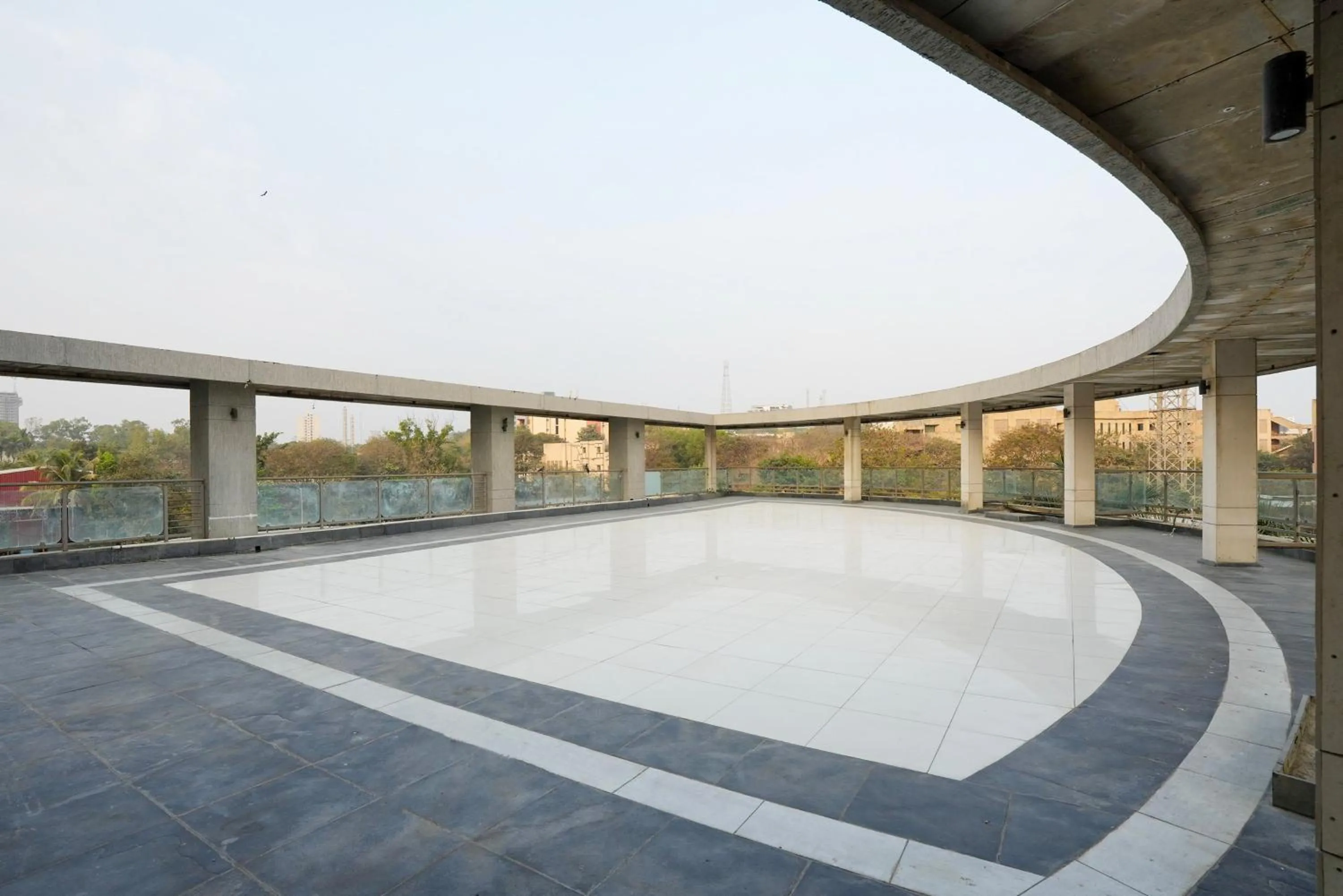 Lobby or reception in Treebo Premium Niraali Executive, Hinjewadi