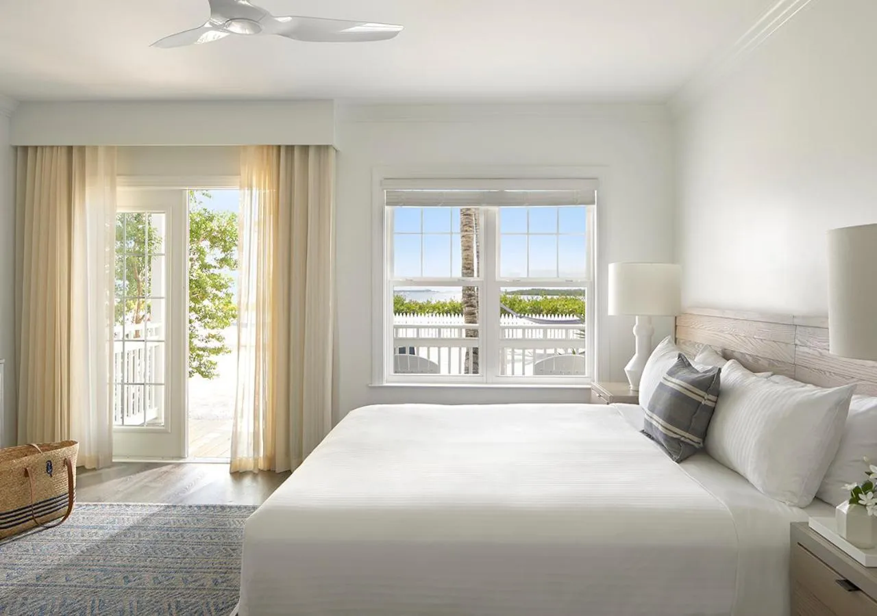 Bedroom, Bed in Parrot Key Hotel & Villas