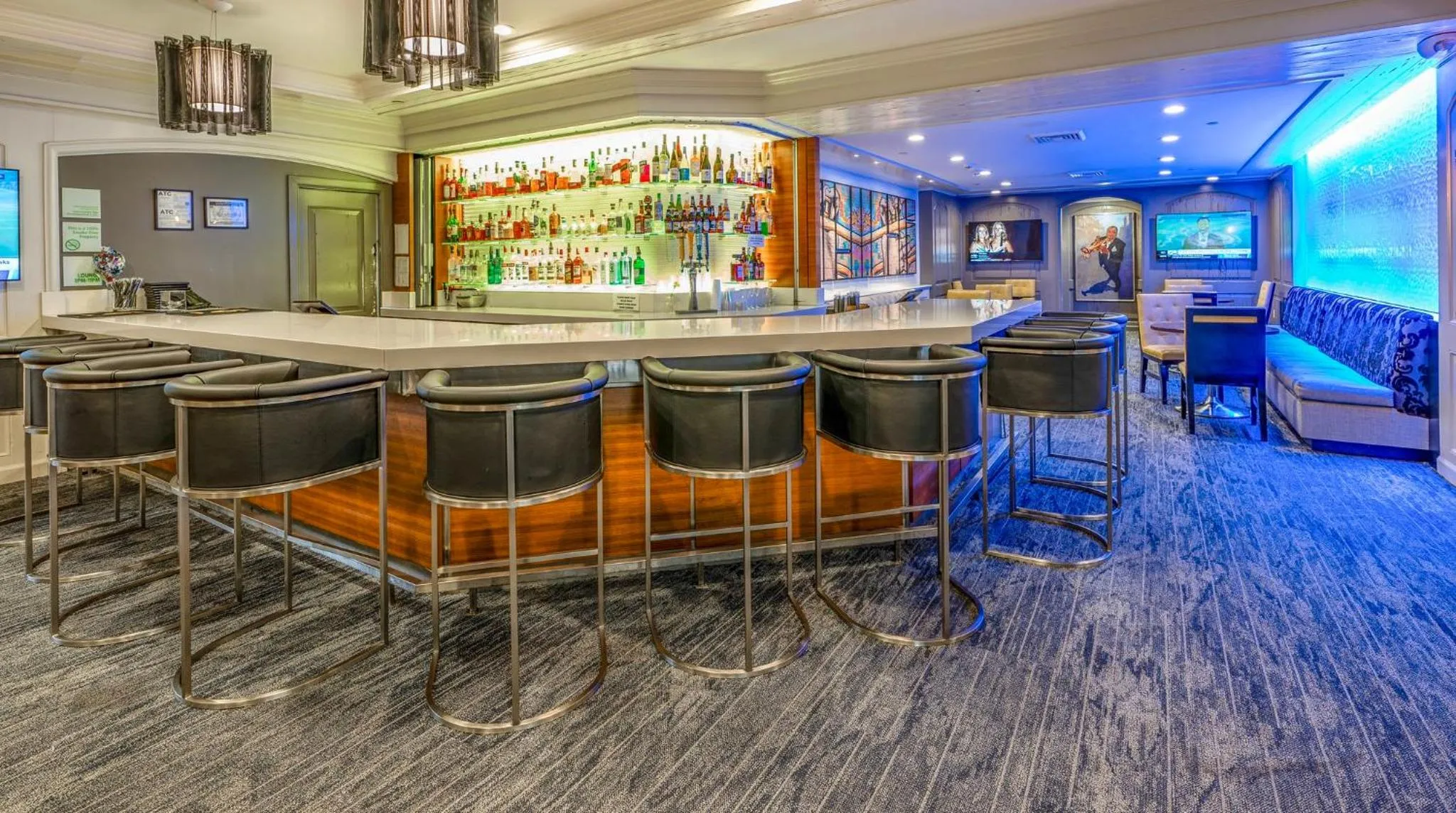 Lounge or bar in Holiday Inn New Orleans-Downtown Superdome by IHG