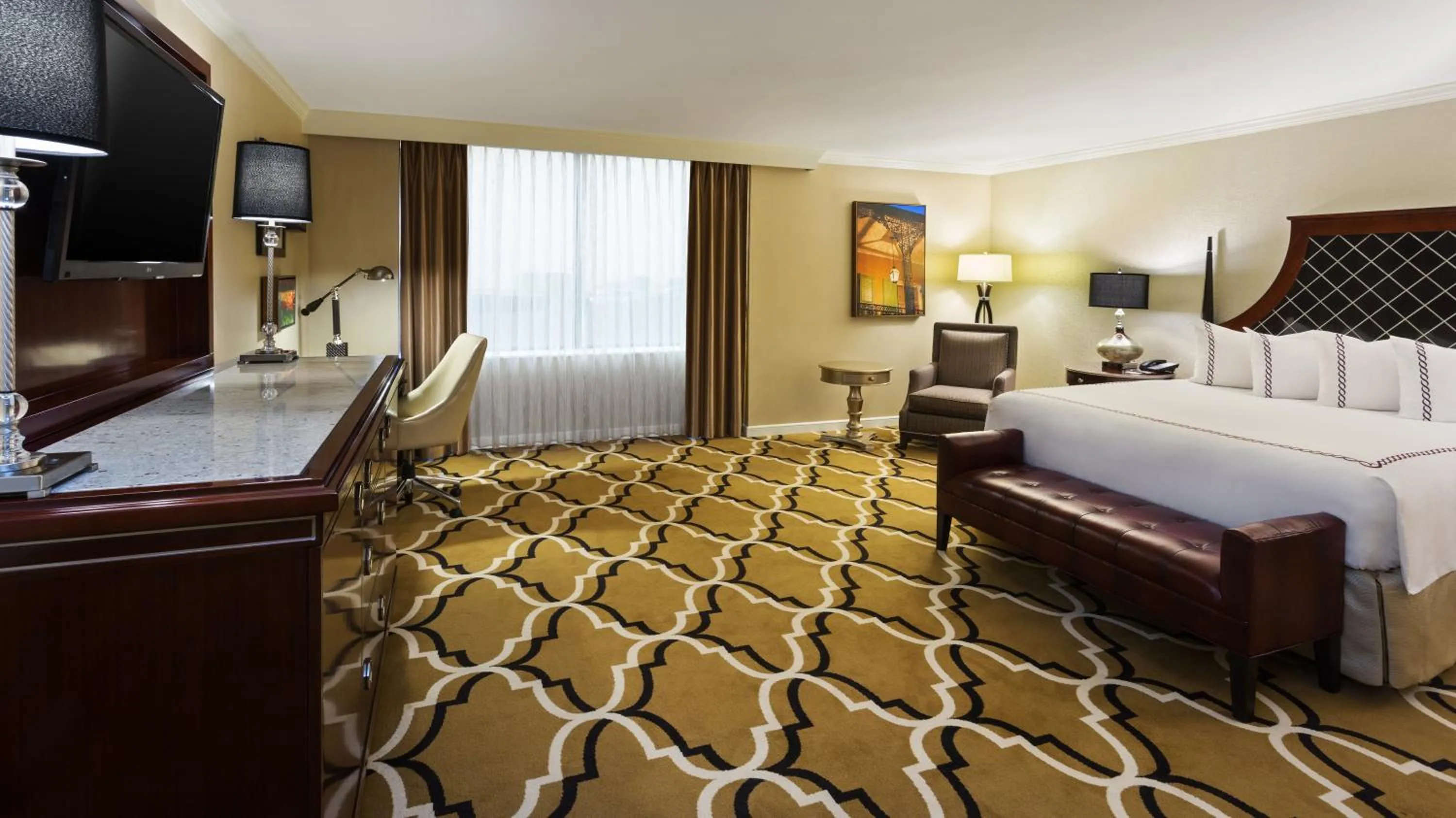 Photo of the whole room, Bed in InterContinental New Orleans by IHG