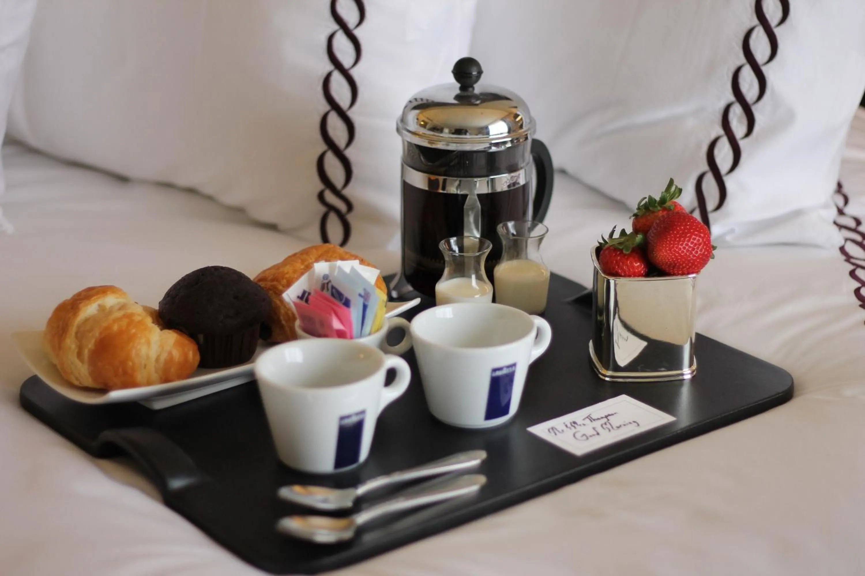 Photo of the whole room in InterContinental New Orleans by IHG