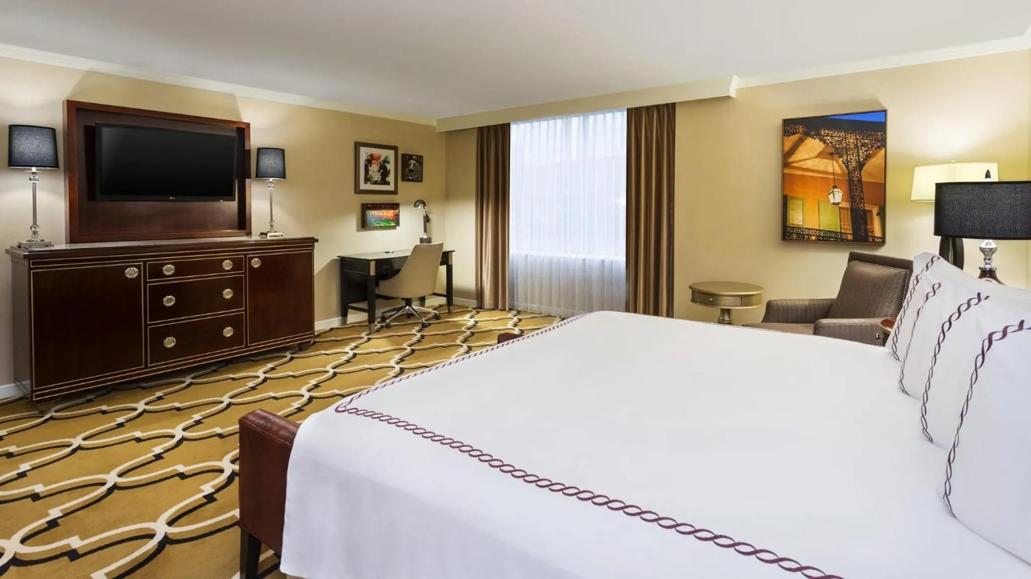 Photo of the whole room, Bed in InterContinental New Orleans by IHG