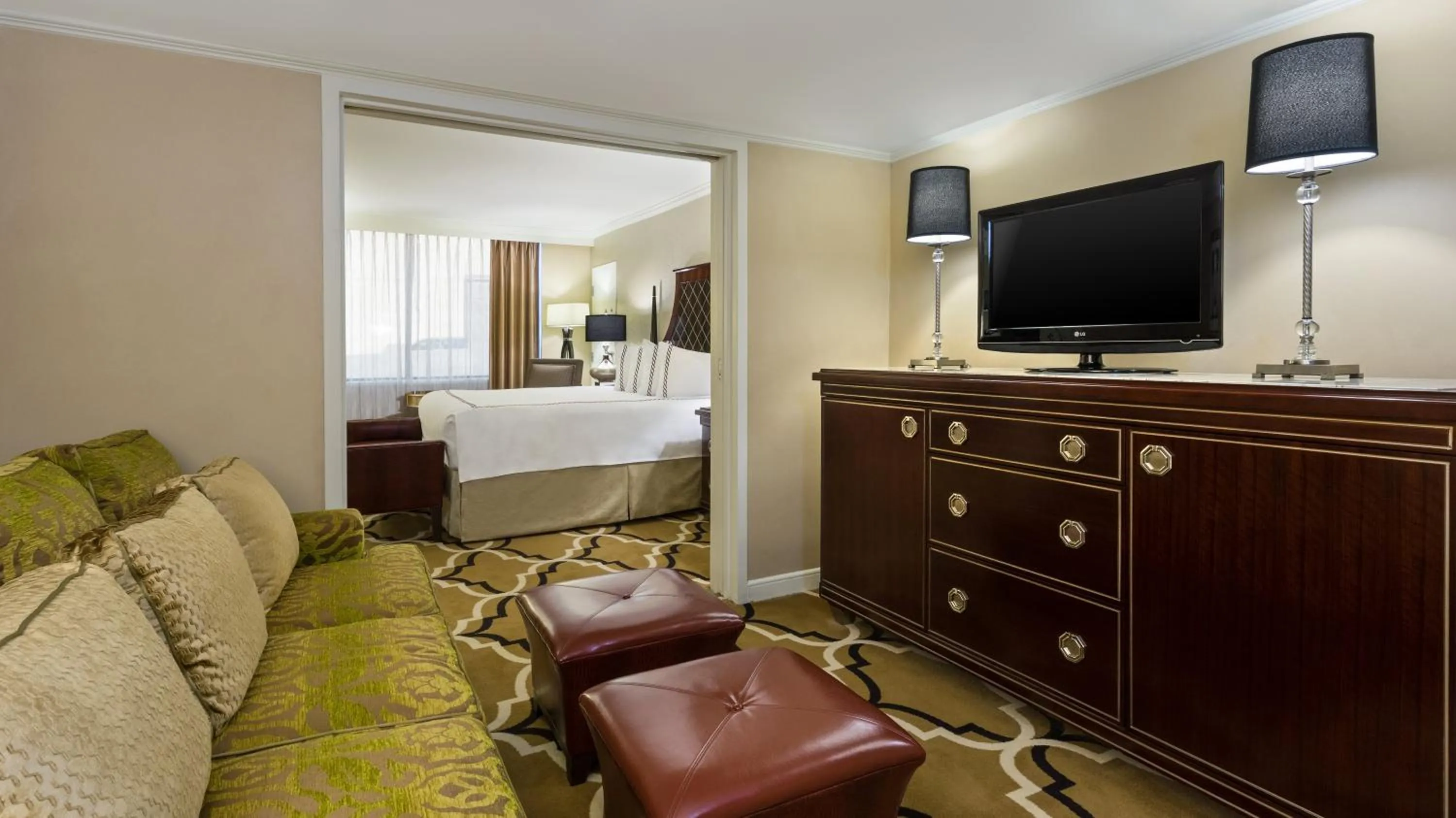 Photo of the whole room, Bed in InterContinental New Orleans by IHG