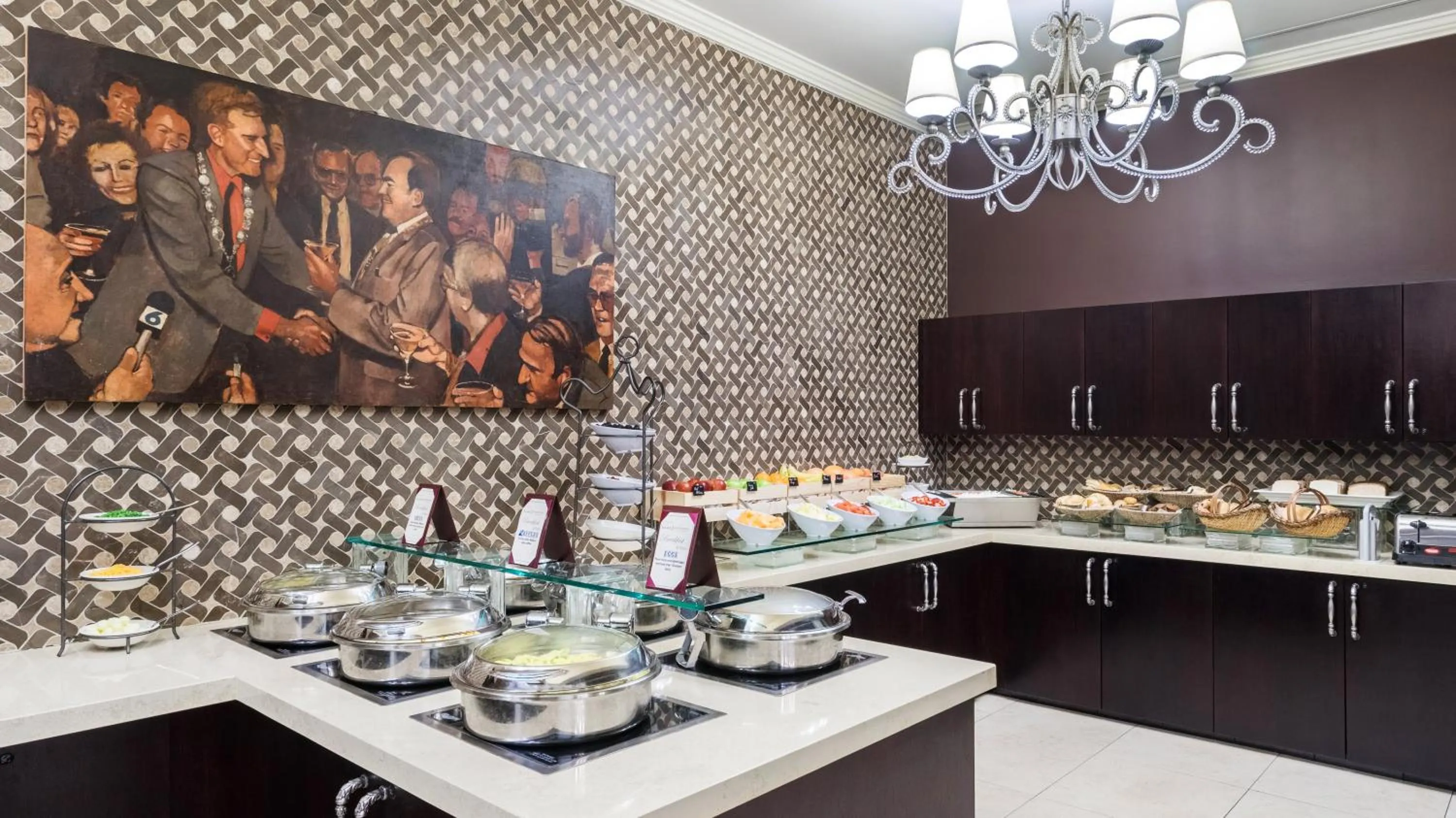 Restaurant/places to eat in InterContinental New Orleans by IHG