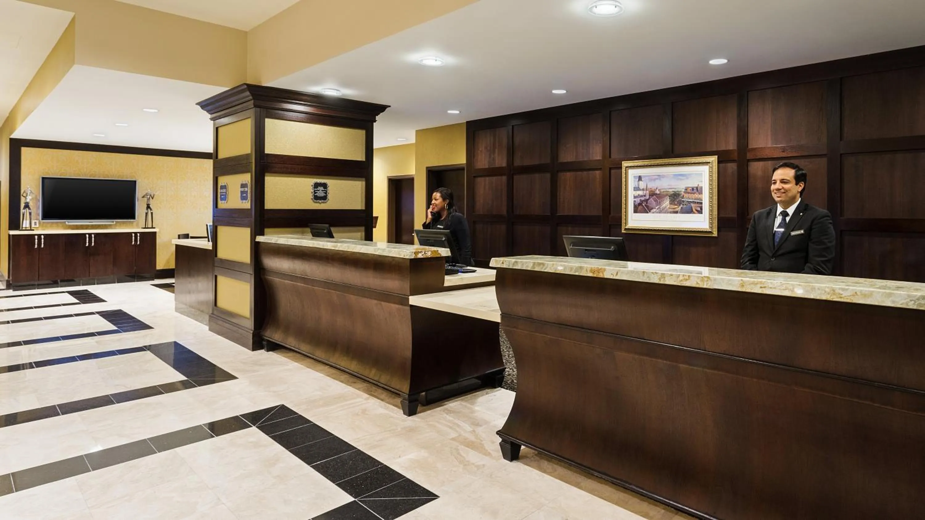 Property building in InterContinental New Orleans by IHG