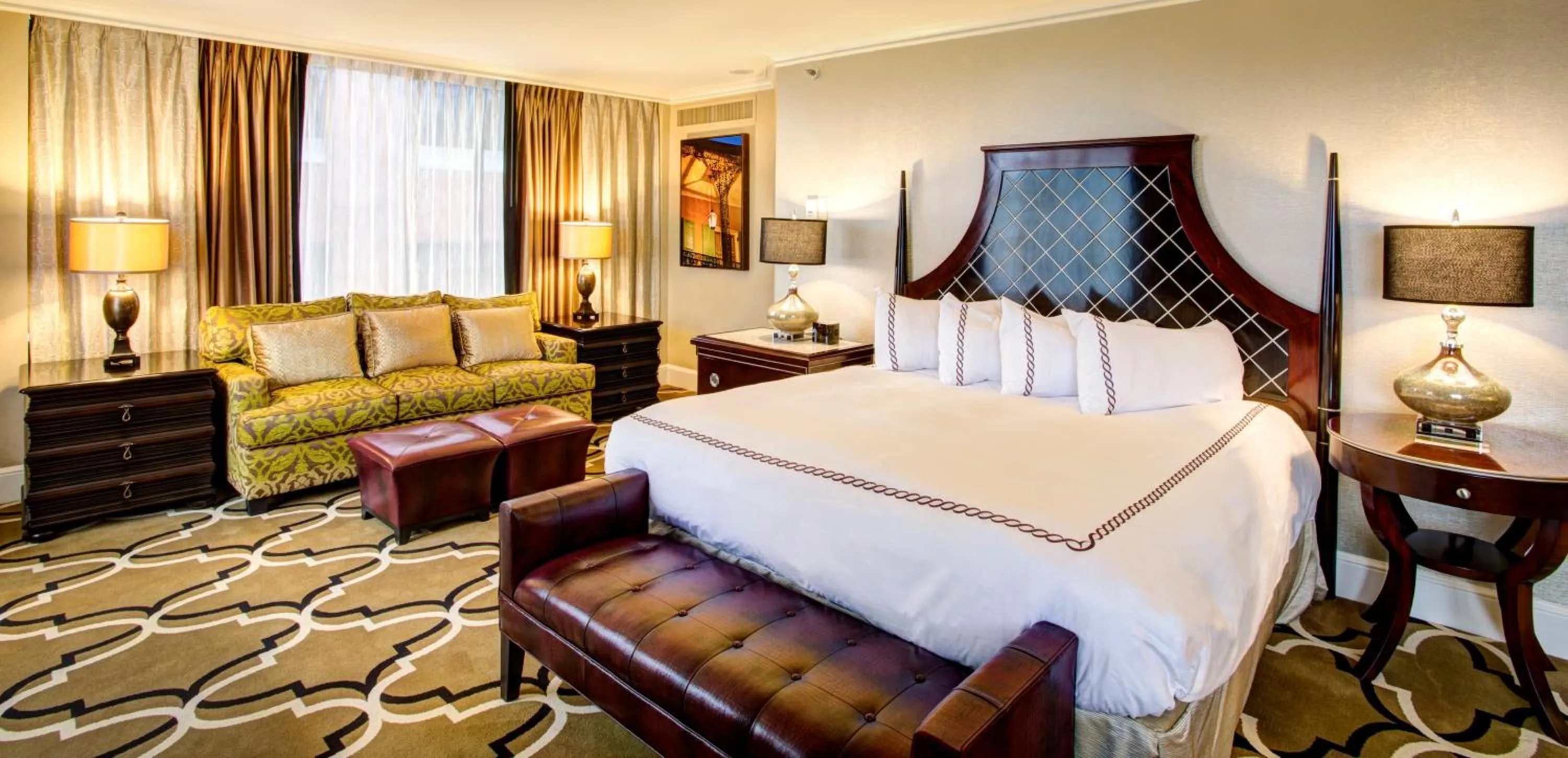 Photo of the whole room, Bed in InterContinental New Orleans by IHG