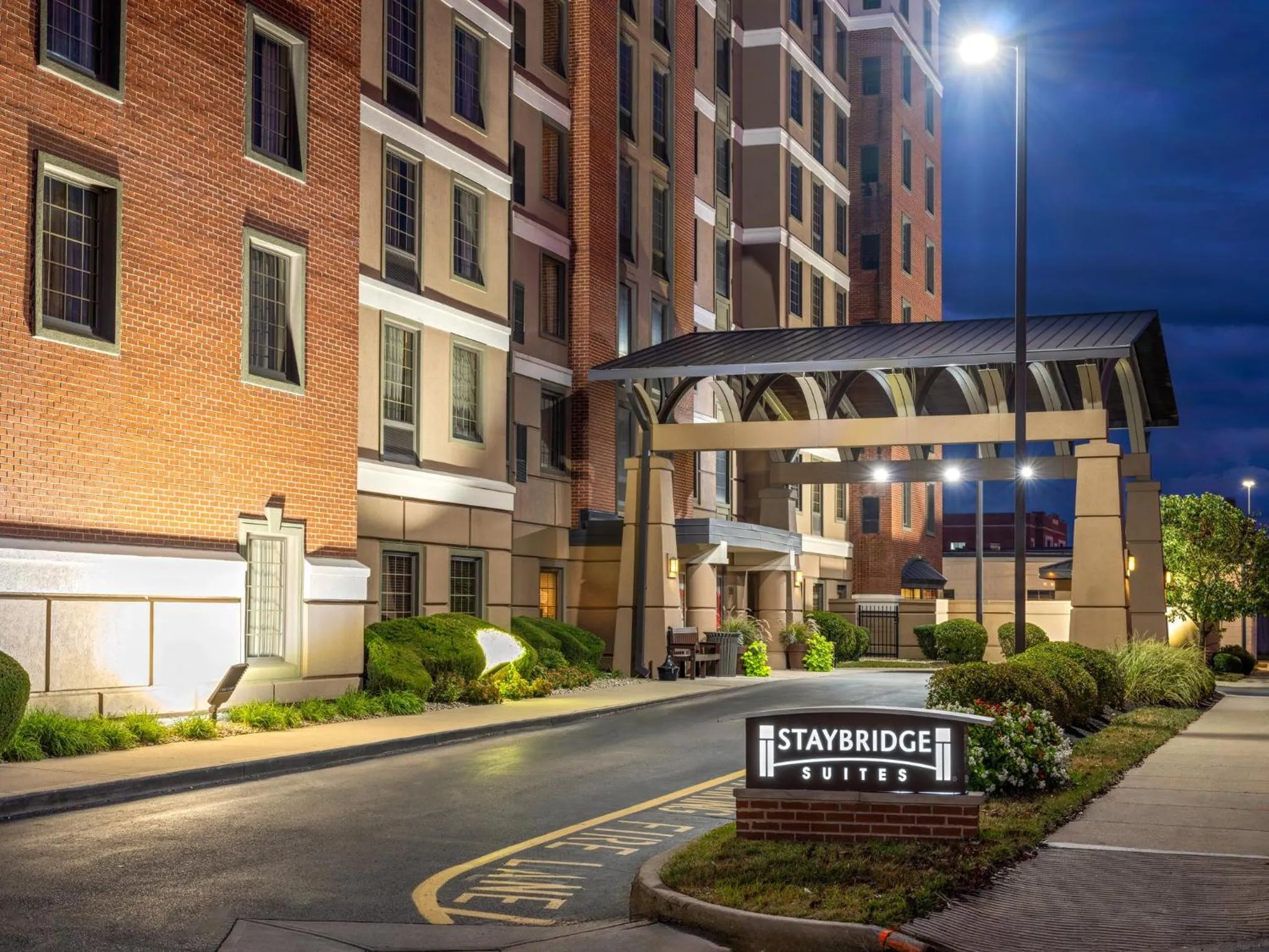 Property building in Staybridge Suites Indianapolis Downtown-Convention Center by IHG