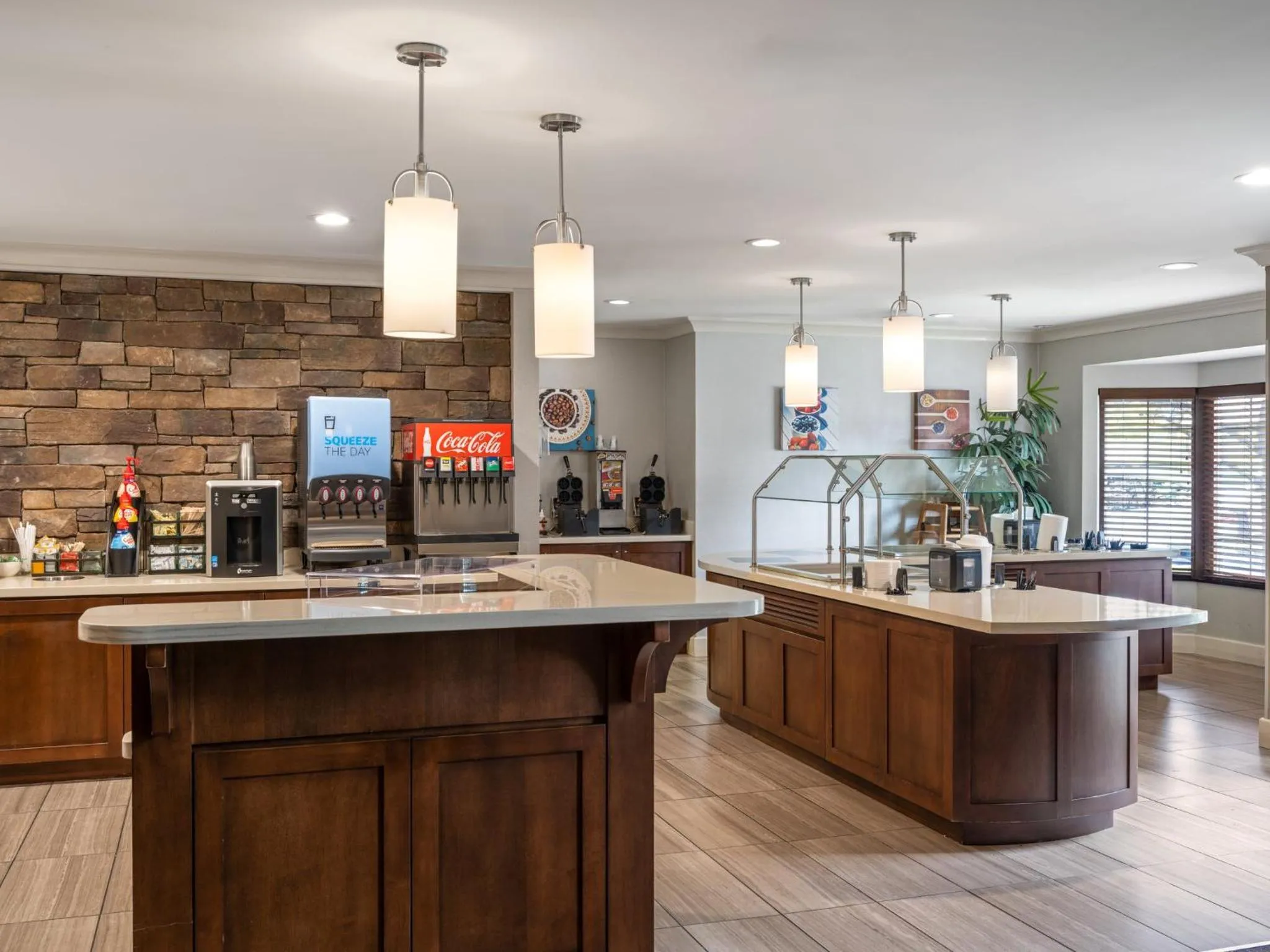 Restaurant/places to eat in Staybridge Suites Indianapolis Downtown-Convention Center by IHG