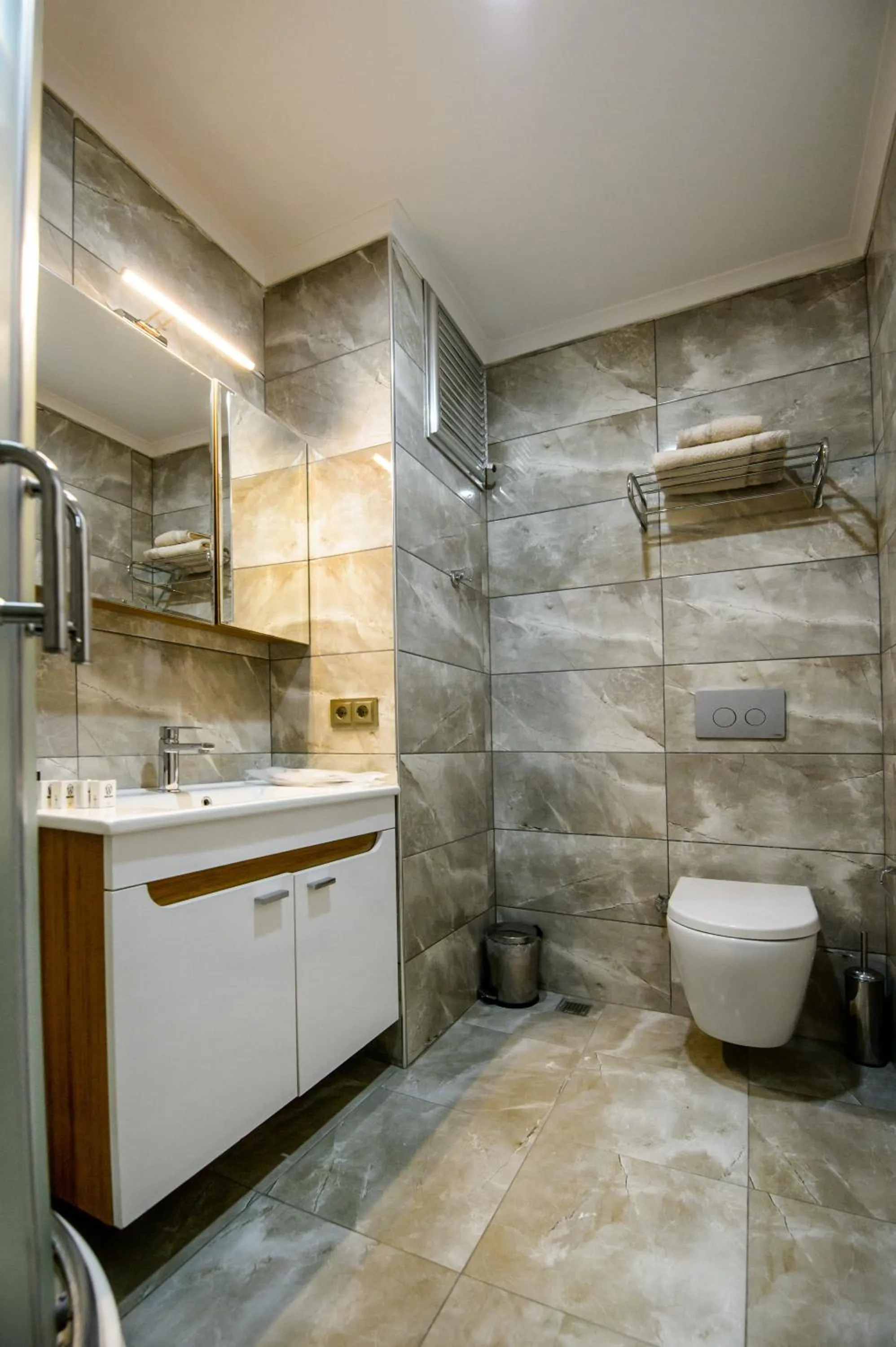 Other in White House Hotel