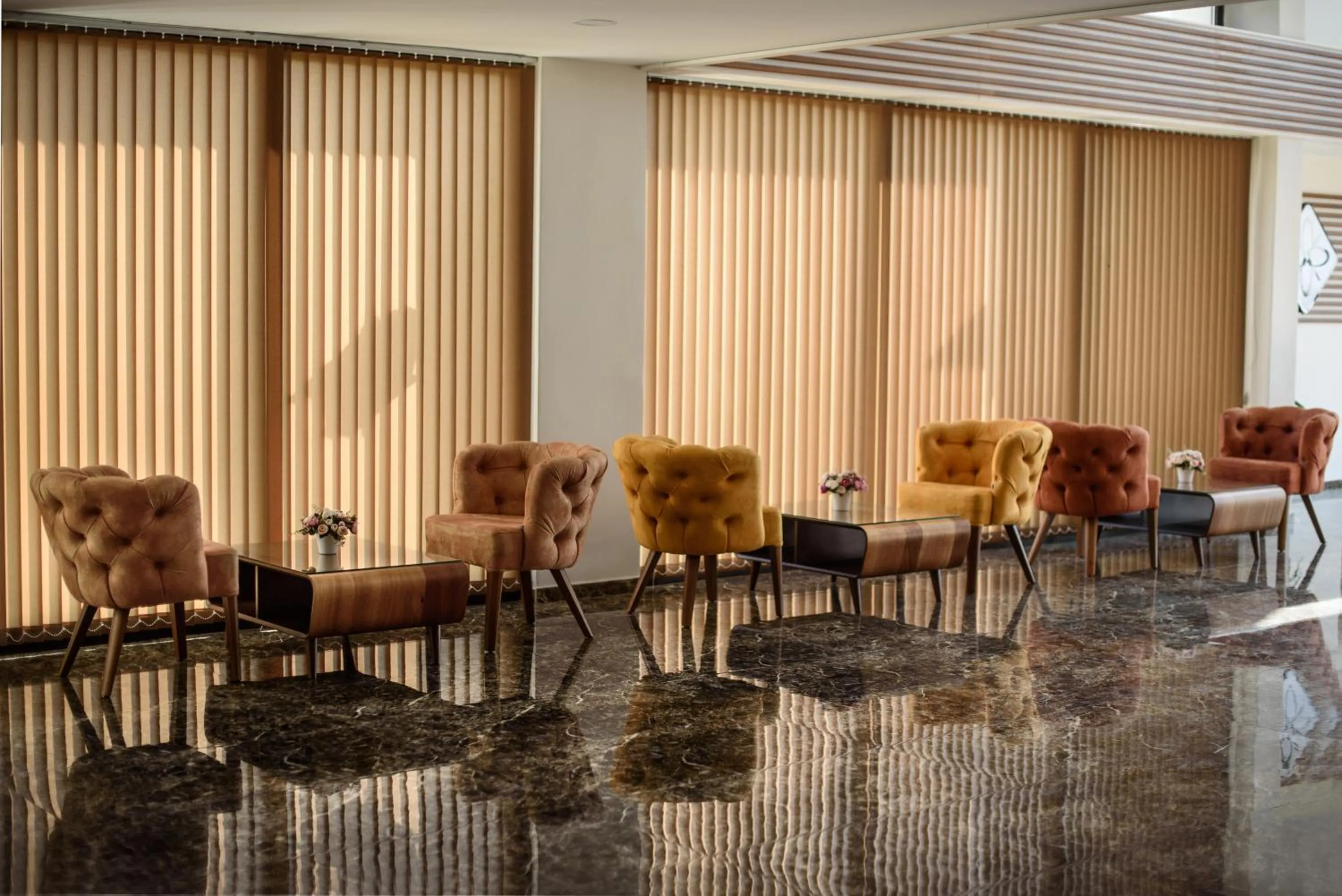 Lobby or reception in White House Hotel