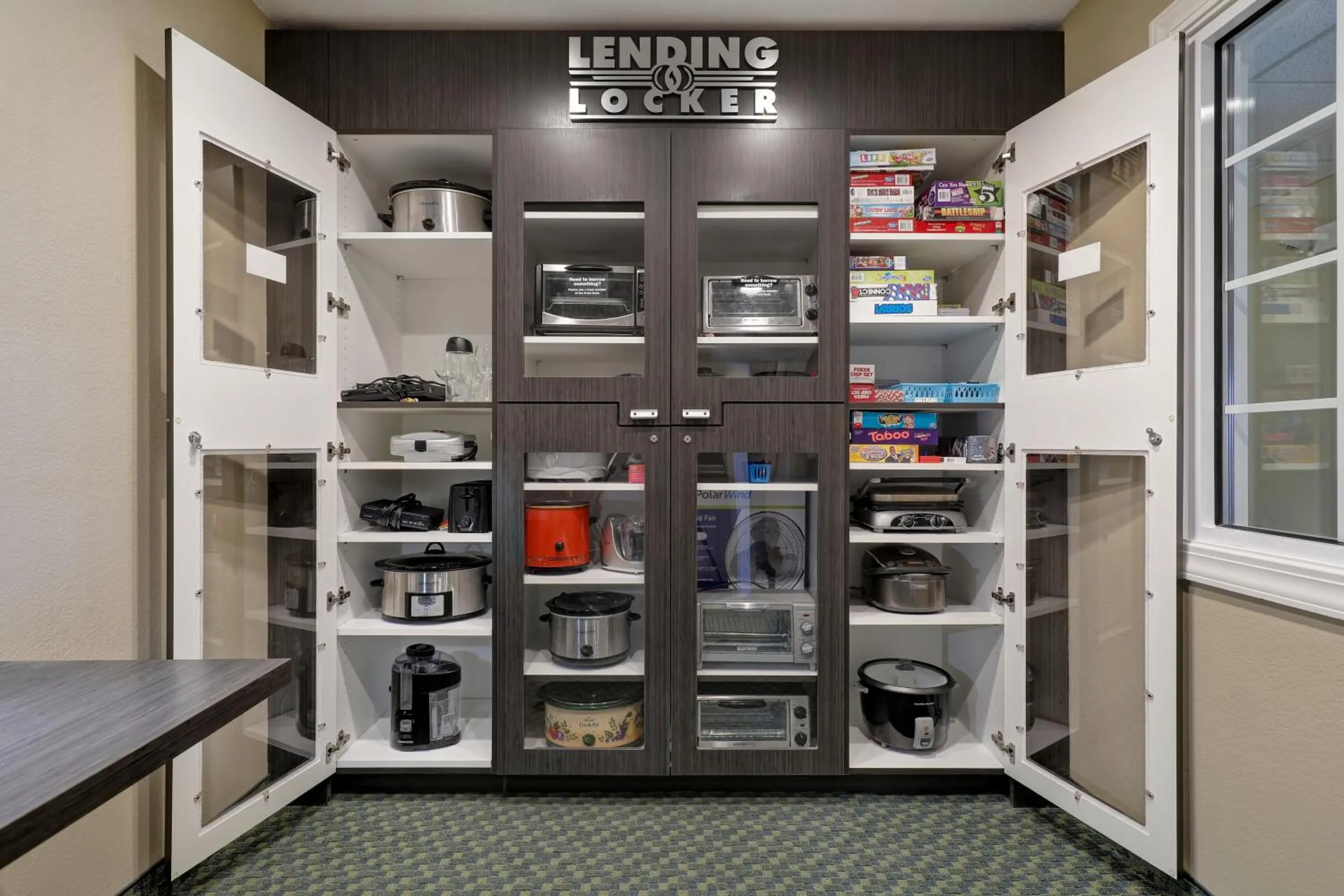 Lobby or reception in Candlewood Suites Indianapolis - South by IHG