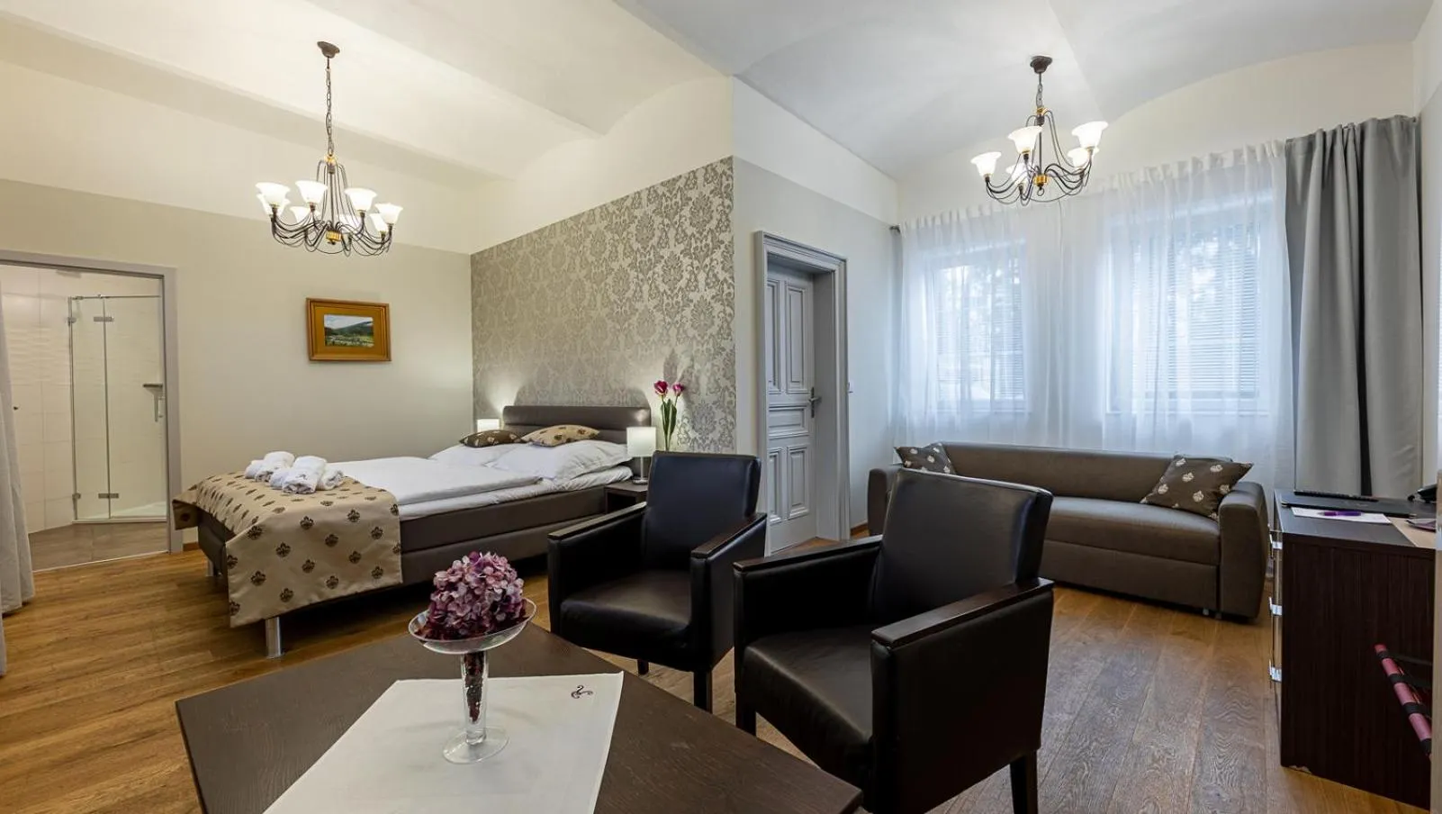 Bed in Wellness & Spa hotel Villa Regenhart