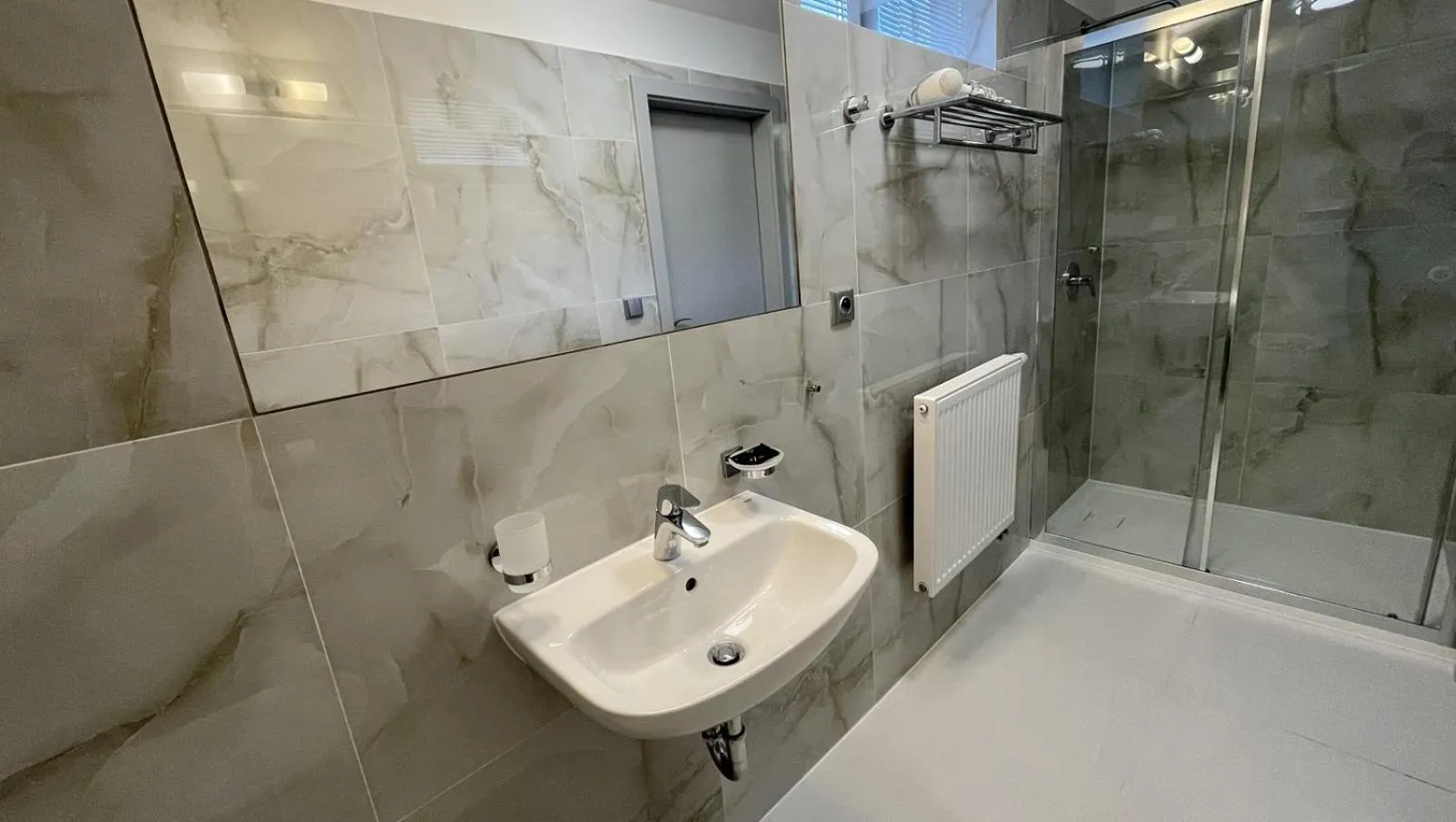 Shower in Wellness & Spa hotel Villa Regenhart
