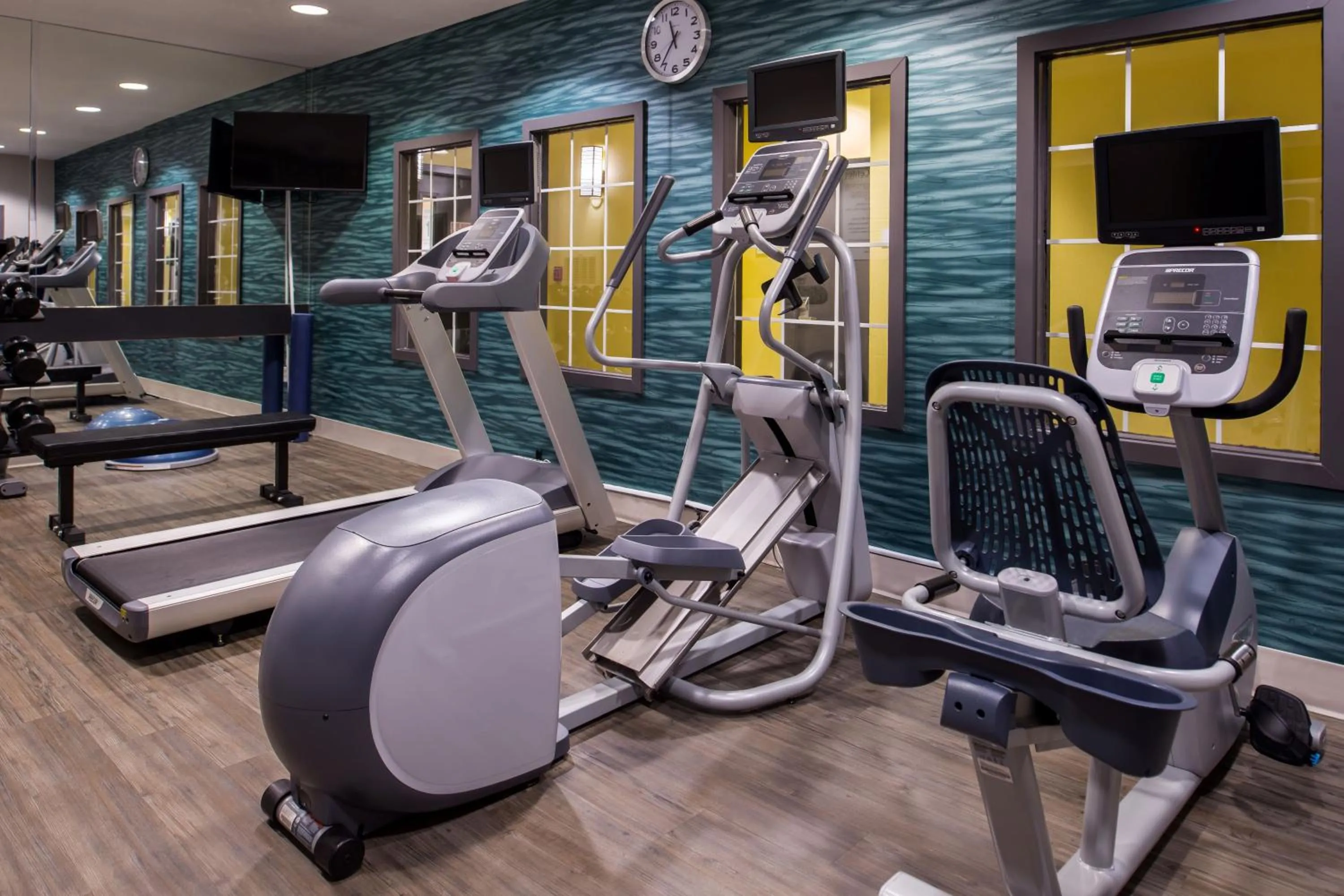 Spa and wellness centre/facilities in Holiday Inn and Suites Addison by IHG
