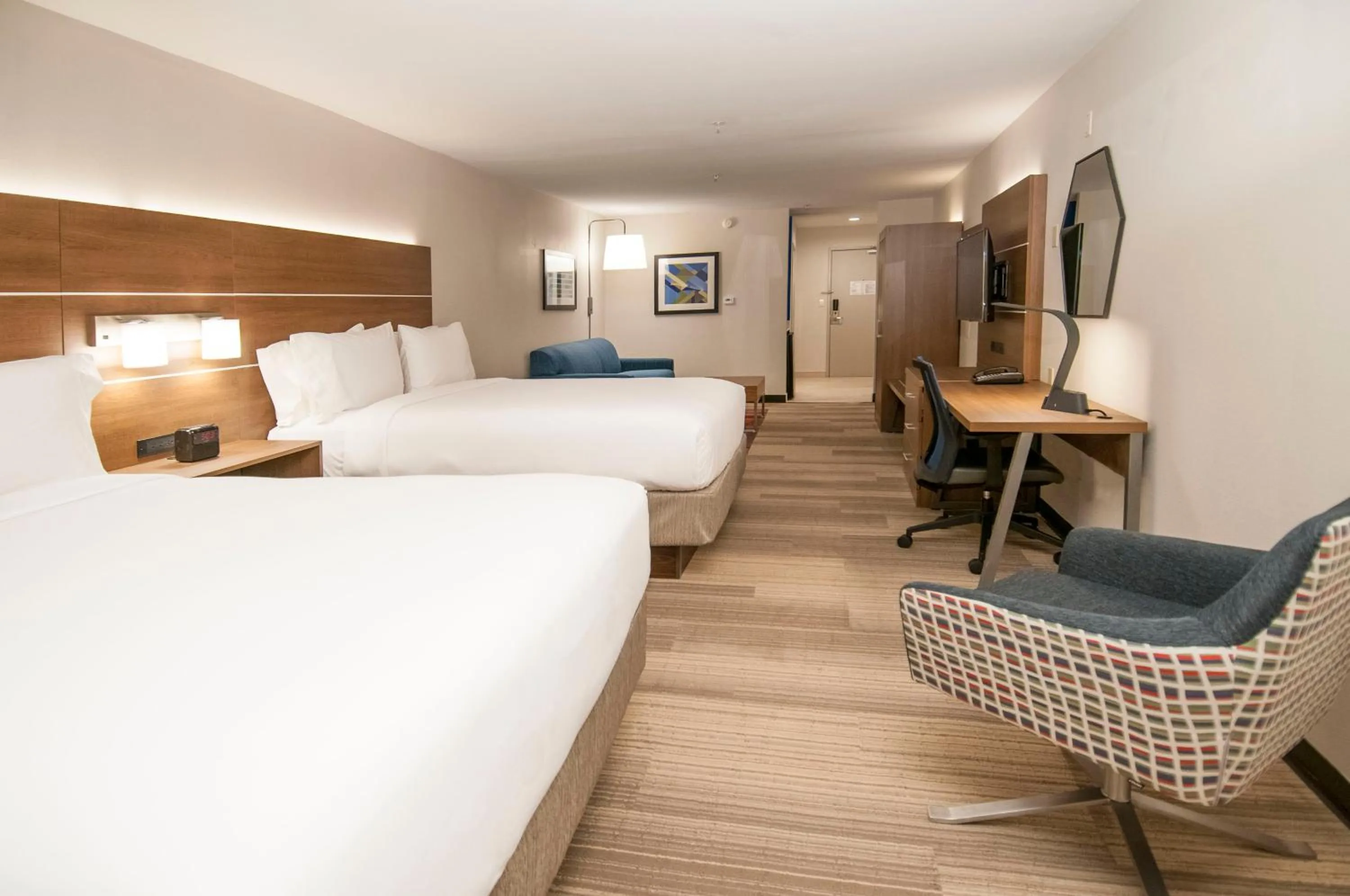 Photo of the whole room, Bed in Holiday Inn Express Hotel & Suites Plano West - Frisco by IHG