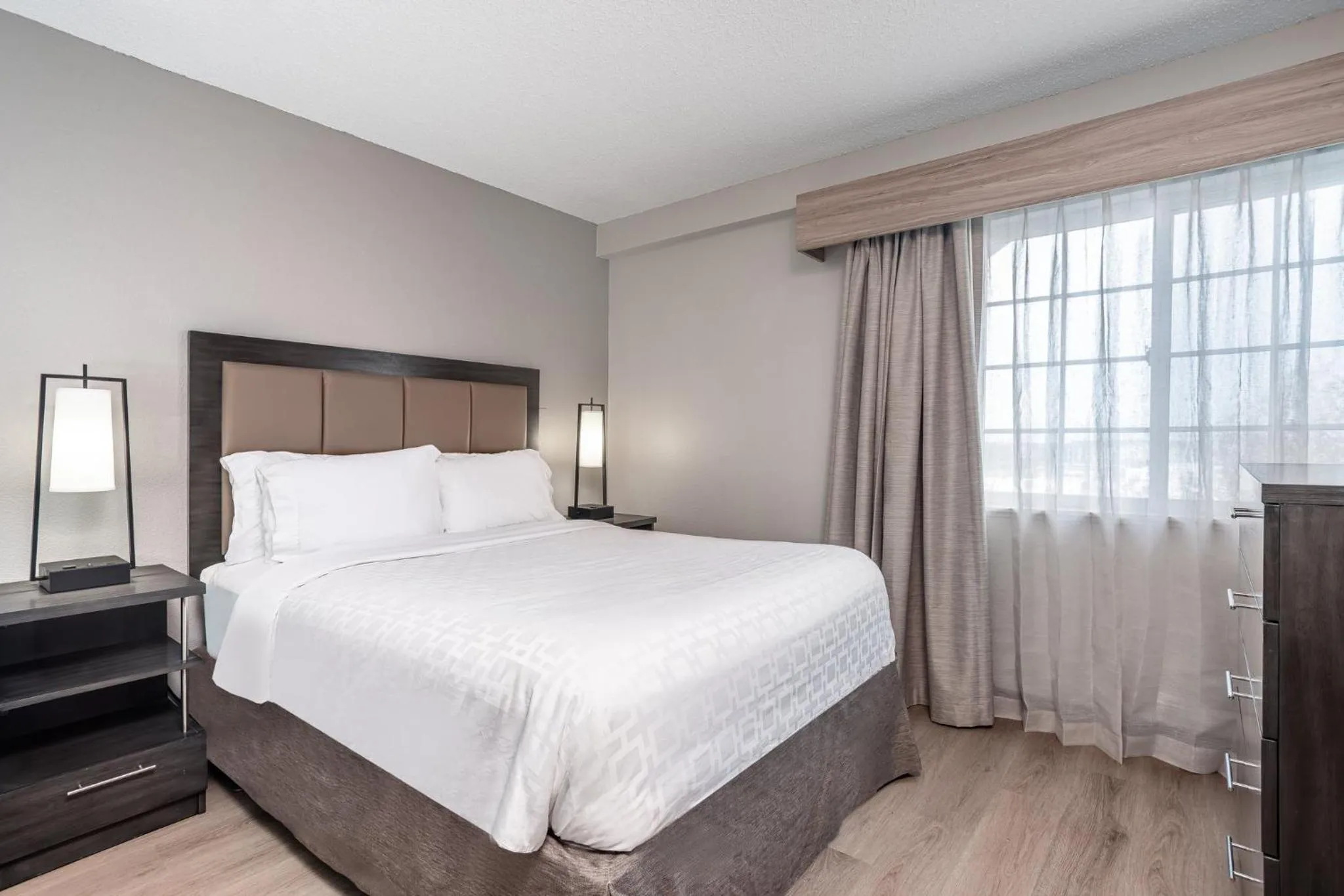 Photo of the whole room, Bed in Candlewood Suites Indianapolis Northeast by IHG