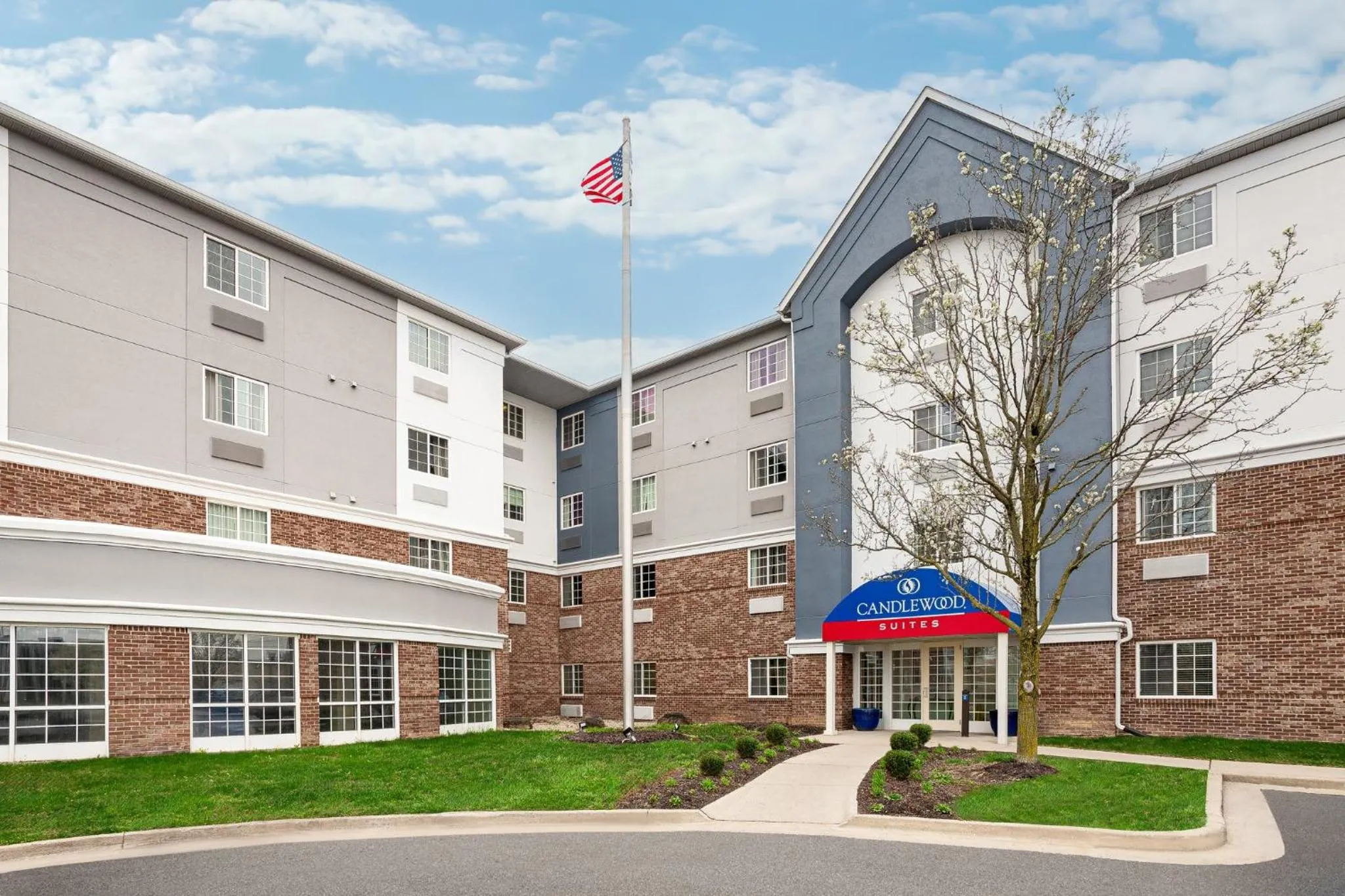 Property building in Candlewood Suites Indianapolis Northeast by IHG