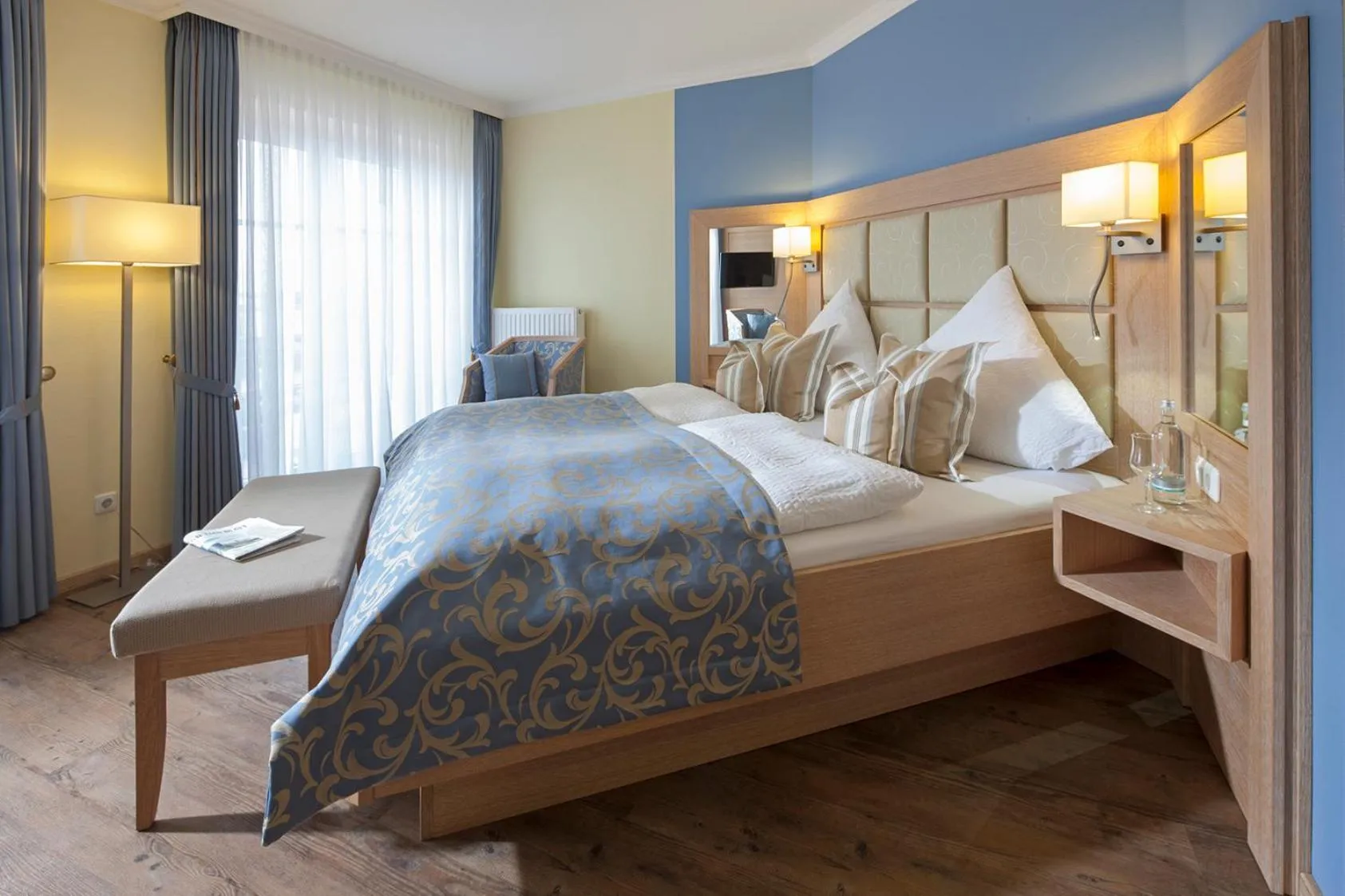 Bed in Hotel Neuwarft