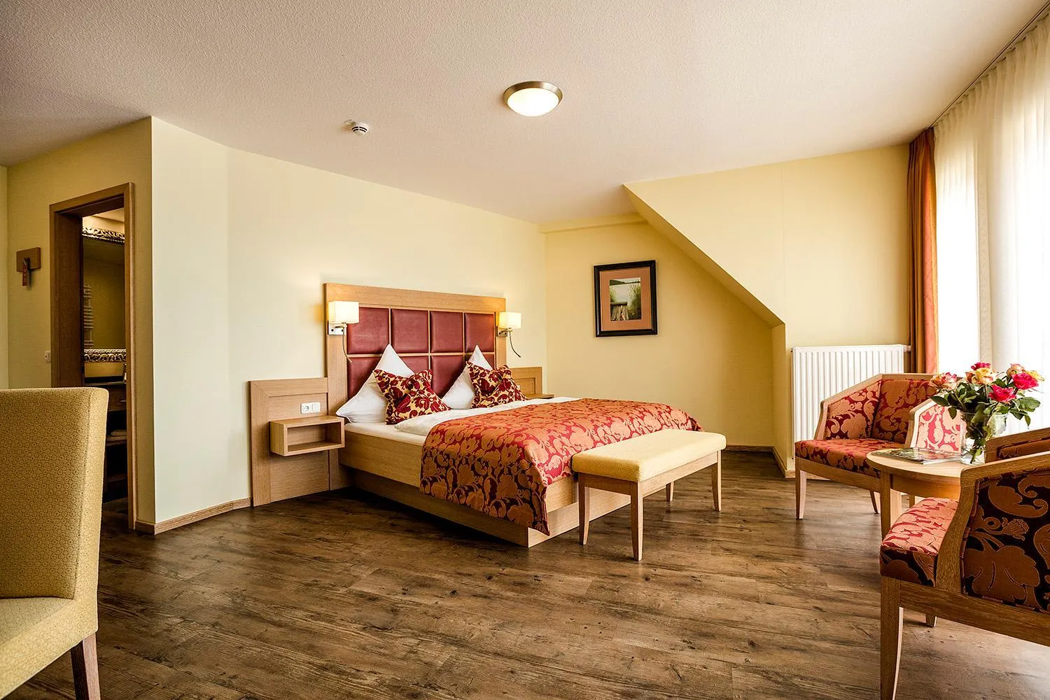 Photo of the whole room, Bed in Hotel Neuwarft