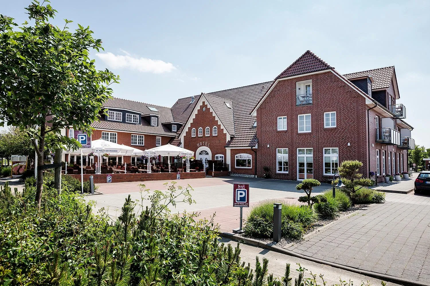 Property building in Hotel Neuwarft