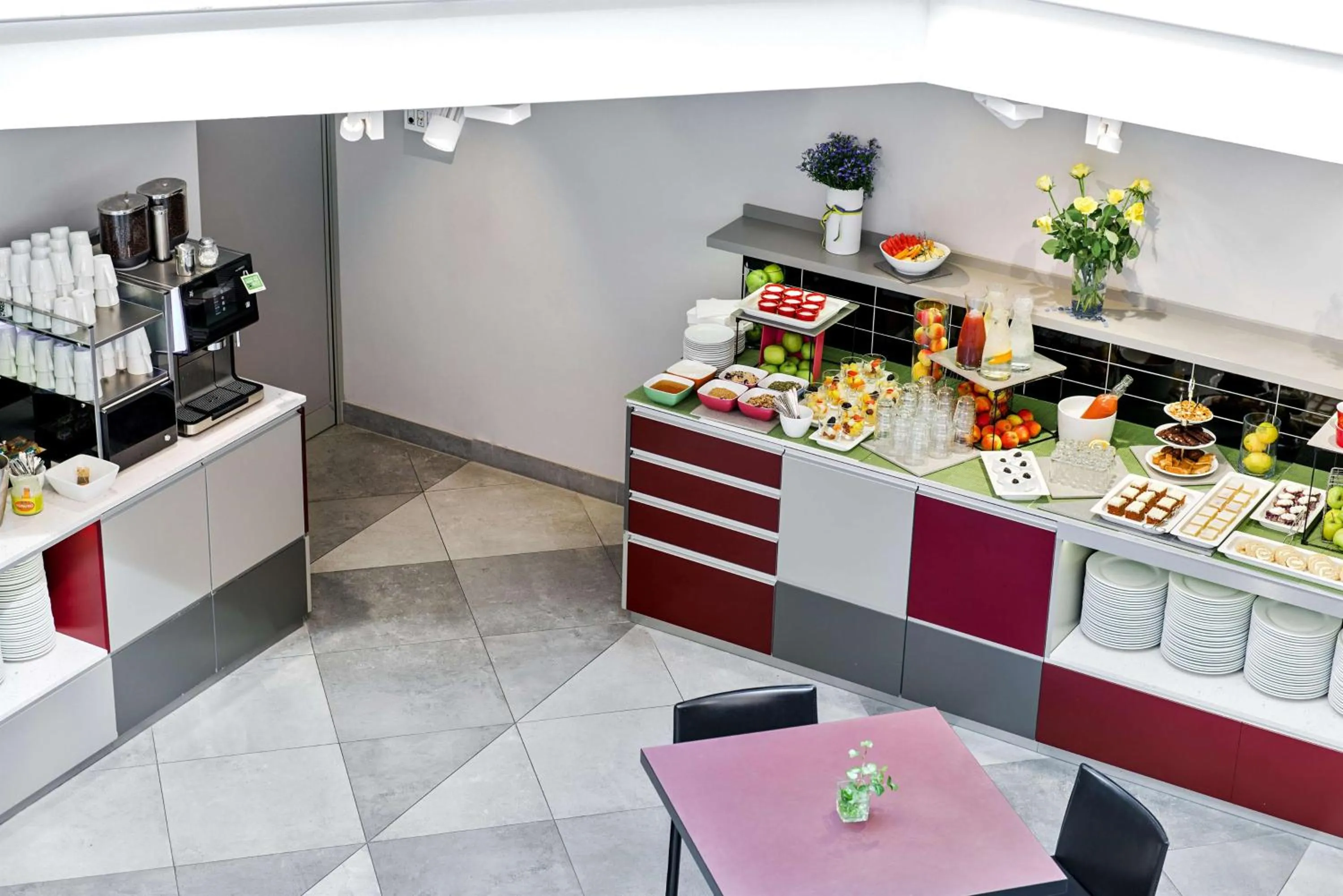 Restaurant/places to eat in Scandic Klara