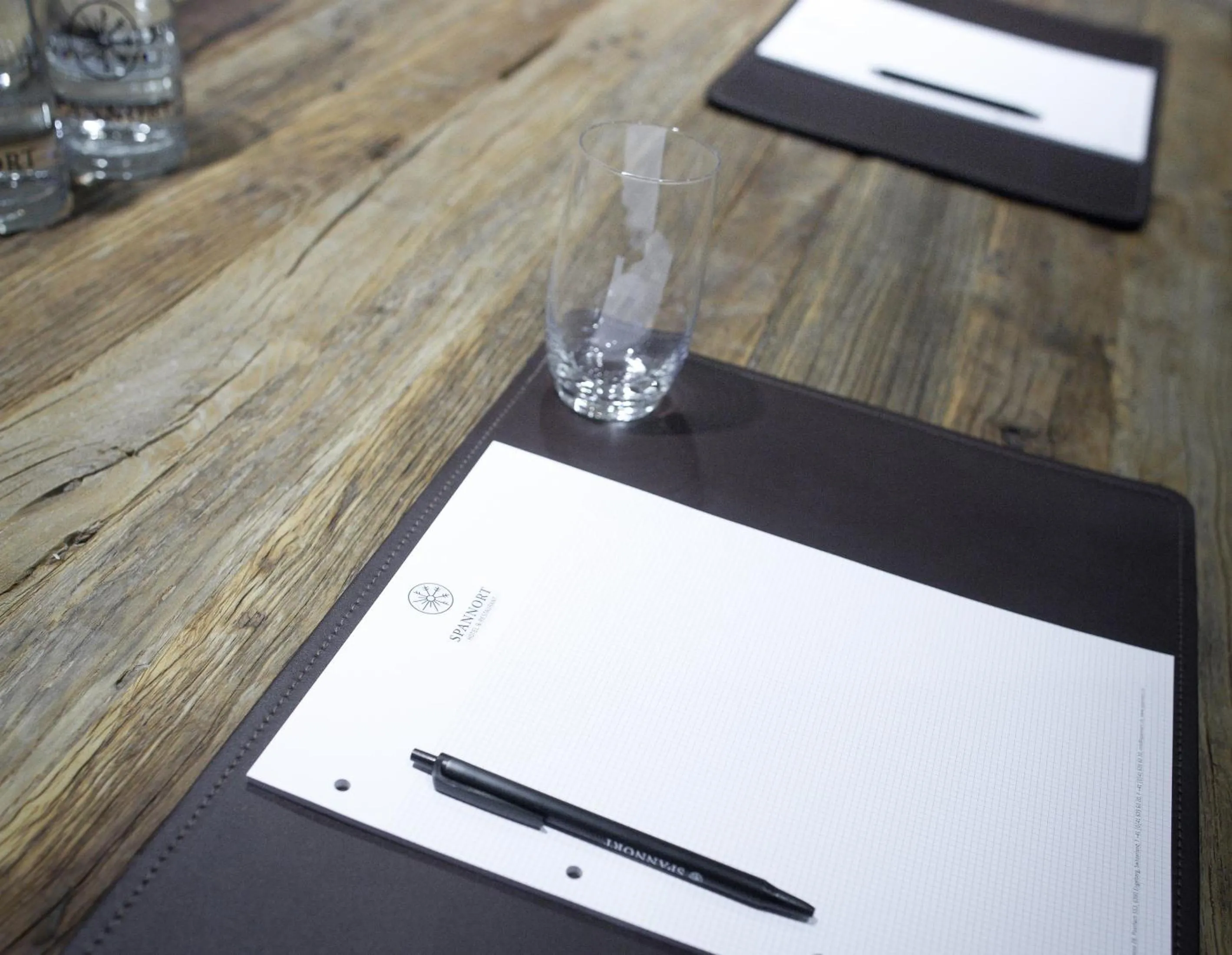 Business facilities in SPANNORT family home with common kitchen and self check-in