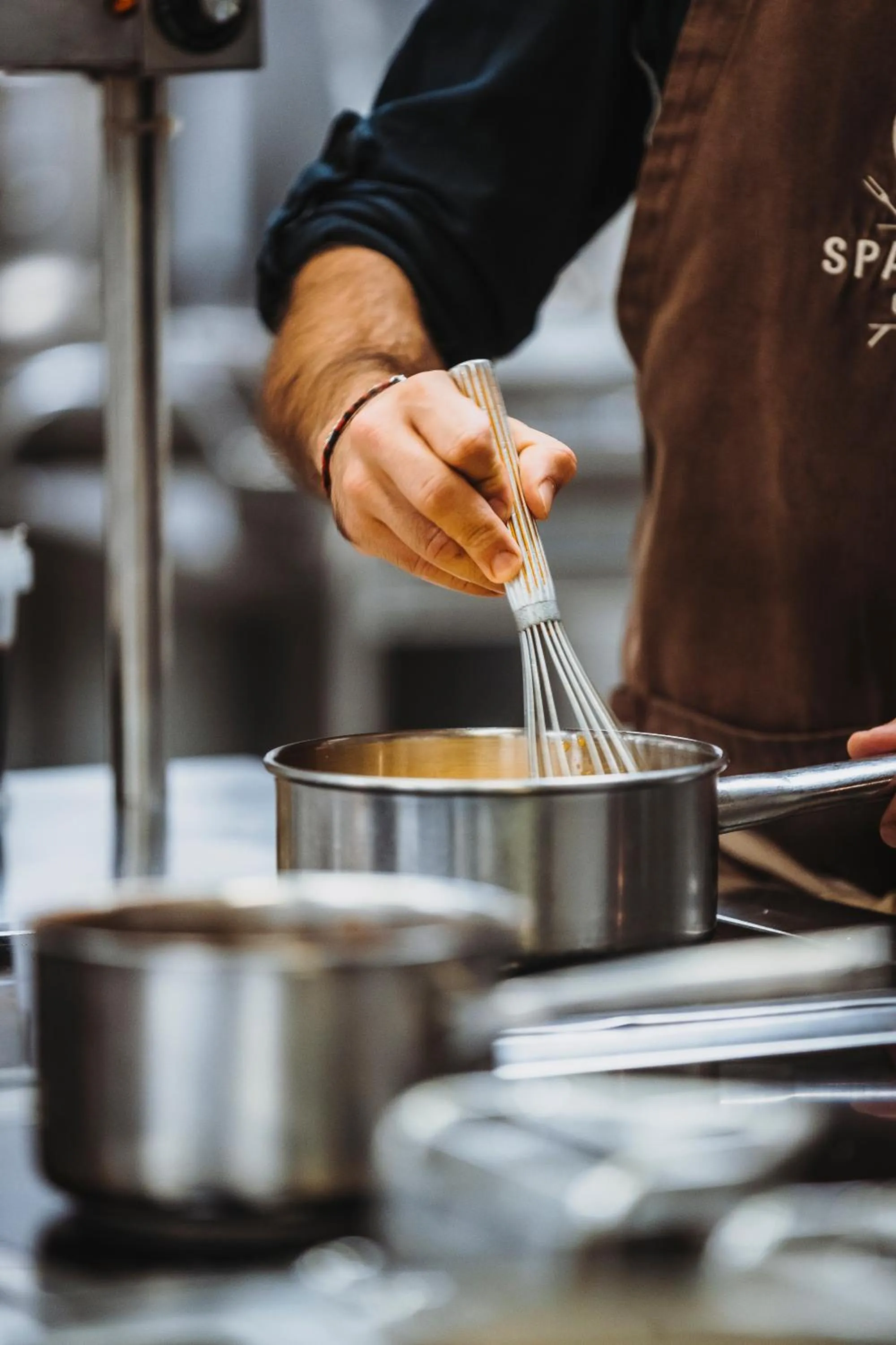 Restaurant/places to eat in SPANNORT family home with common kitchen and self check-in