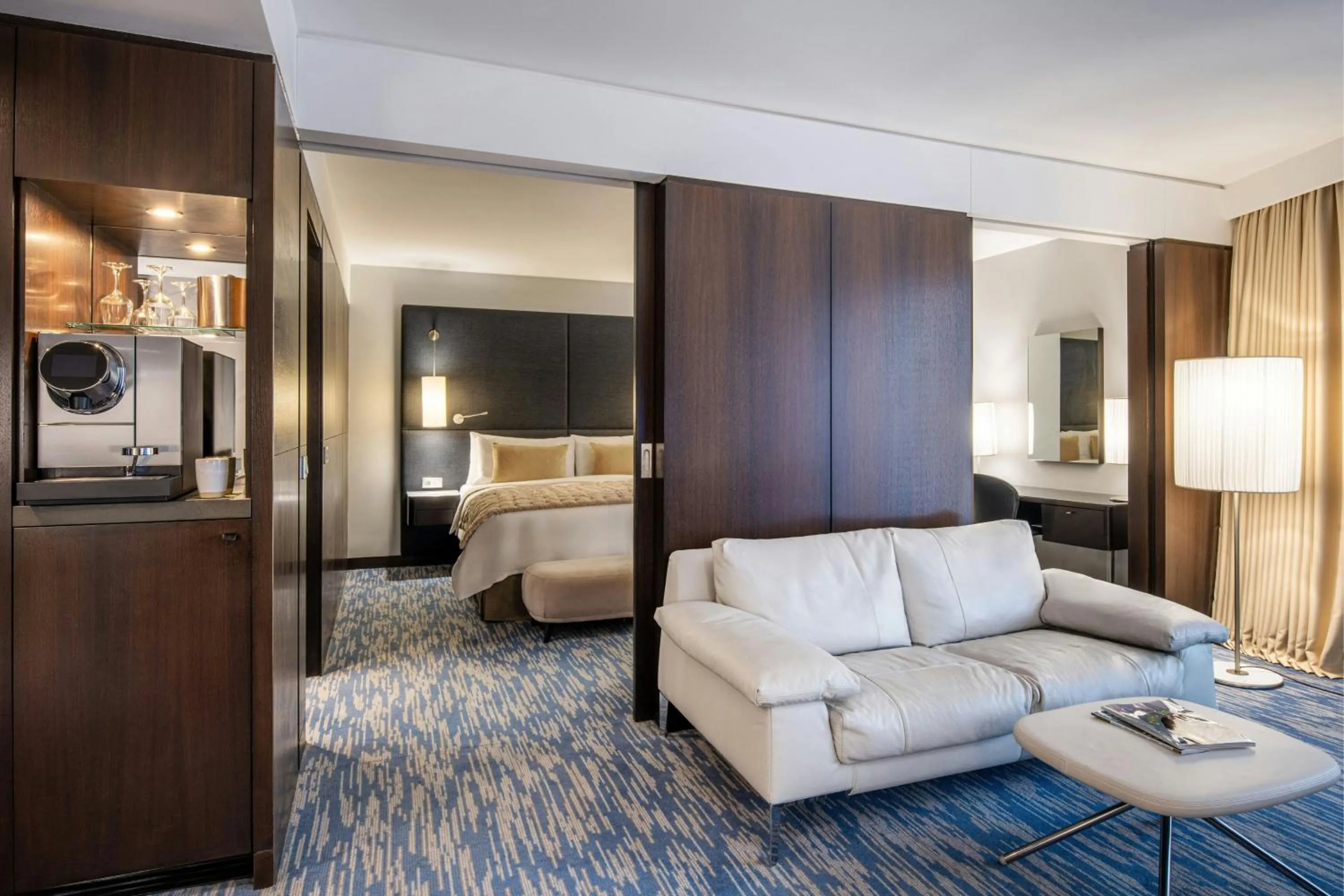 Photo of the whole room in Renaissance Paris Arc de Triomphe Hotel