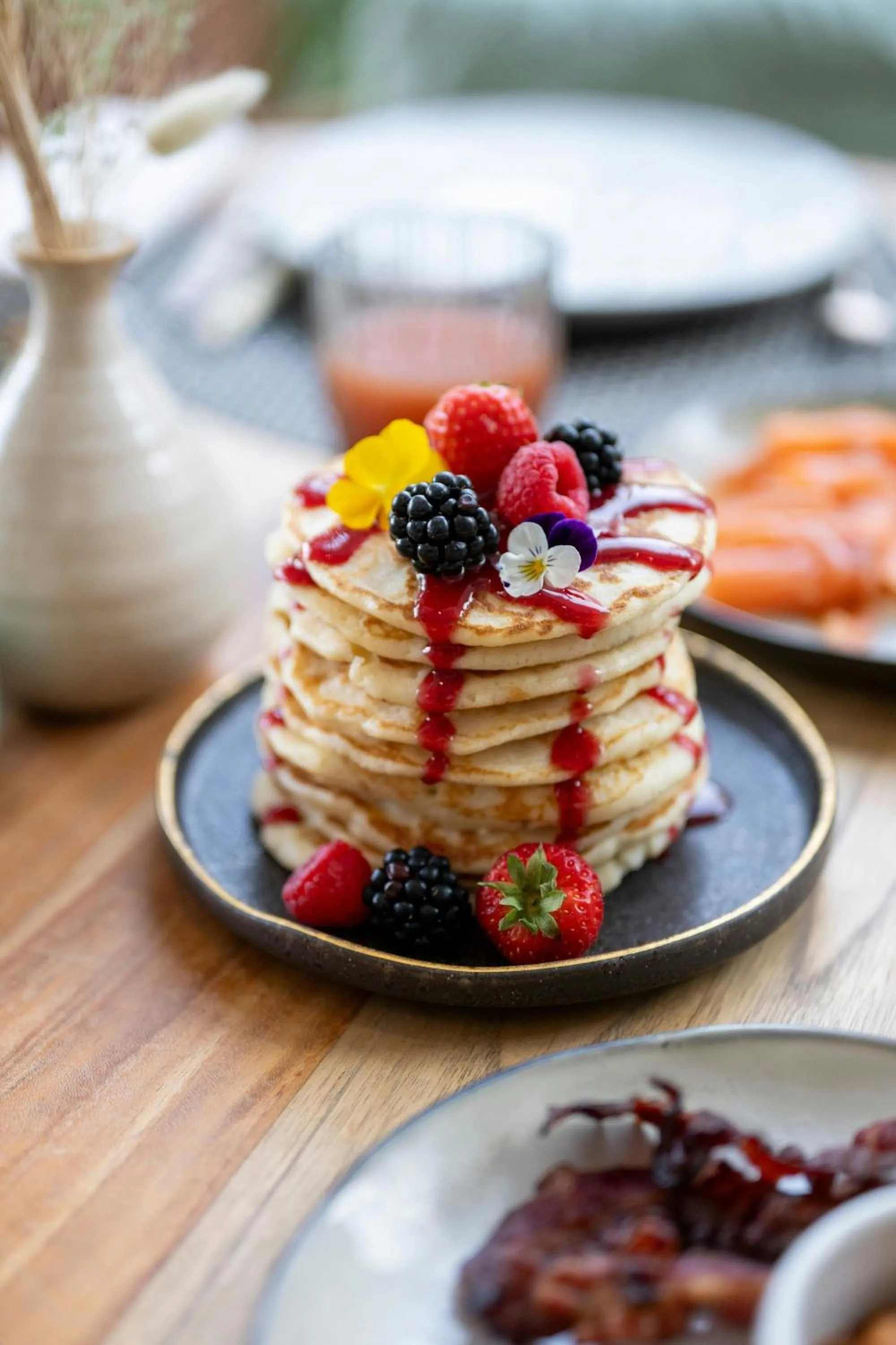 Breakfast in Renaissance Paris Arc de Triomphe Hotel