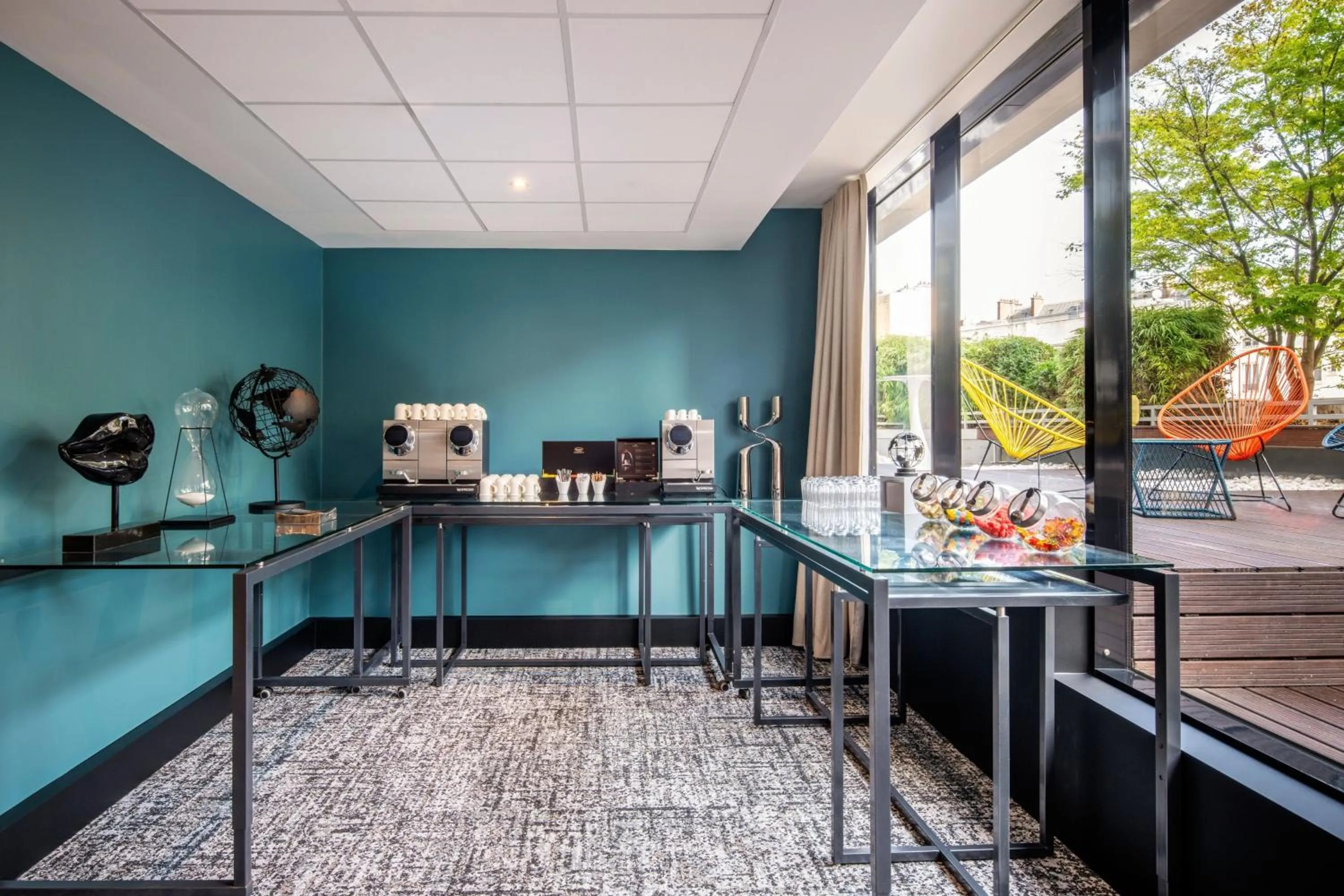 Meeting/conference room in Renaissance Paris Arc de Triomphe Hotel