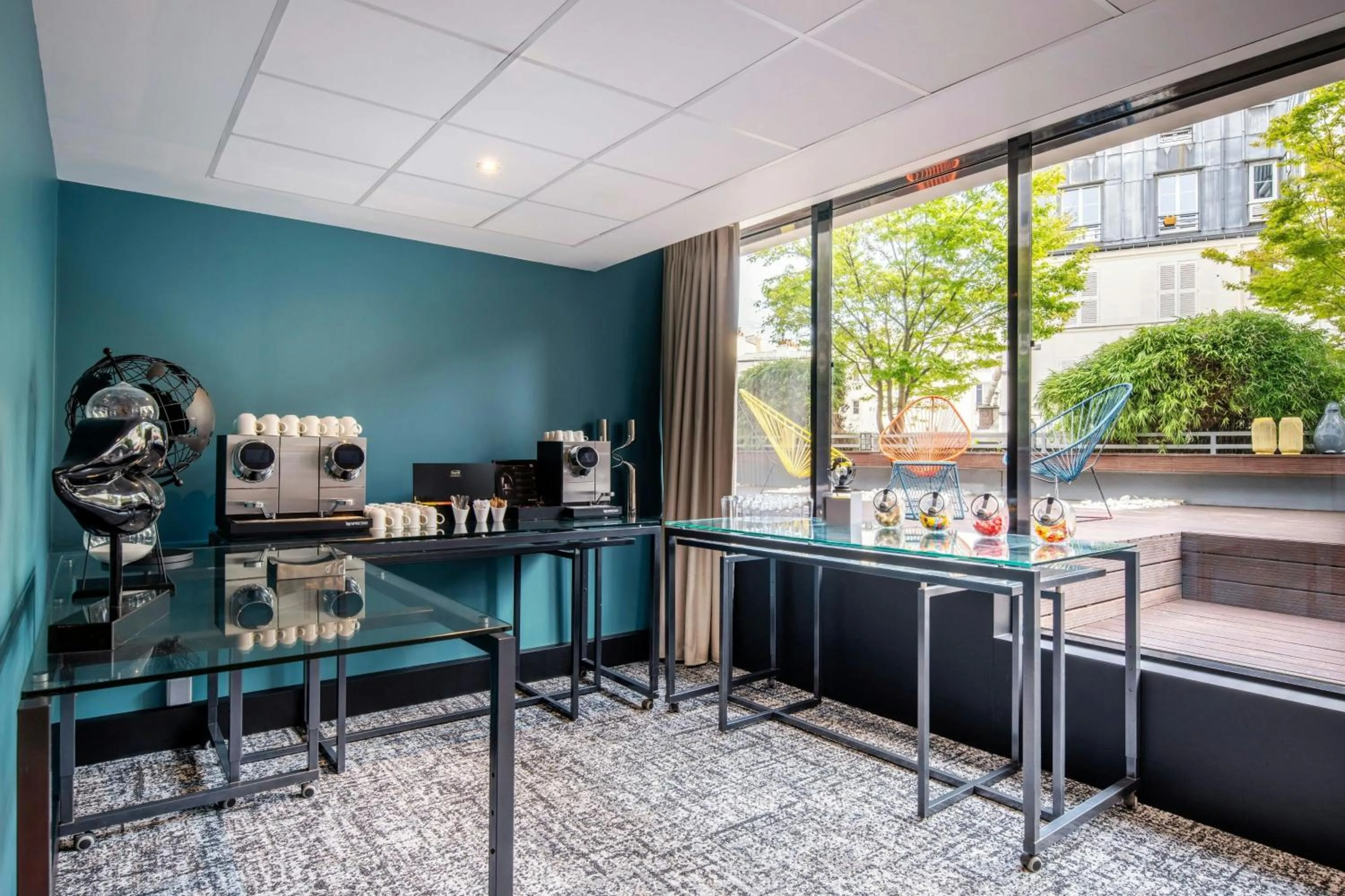 Meeting/conference room in Renaissance Paris Arc de Triomphe Hotel