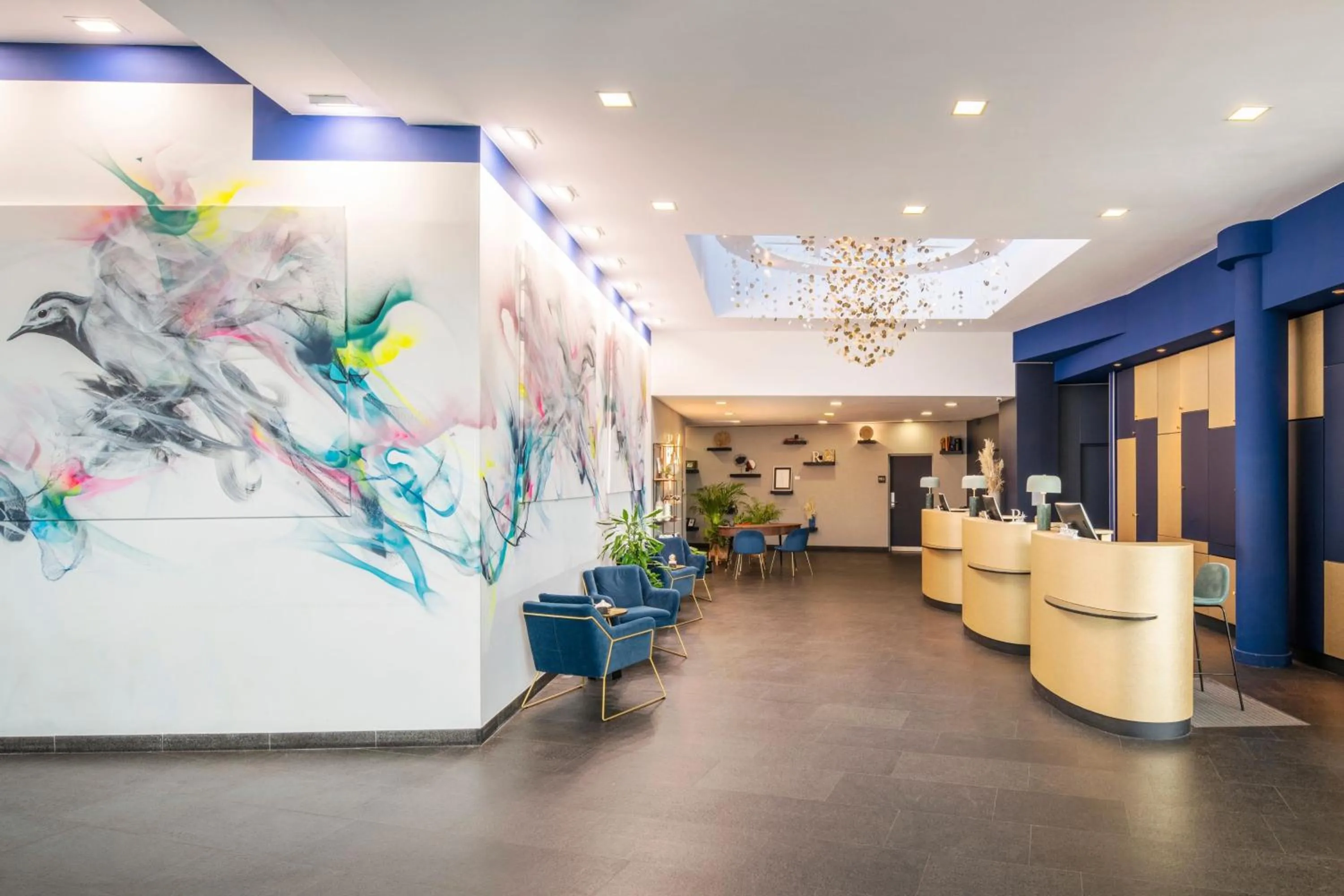 Lobby or reception in Renaissance Paris Arc de Triomphe Hotel