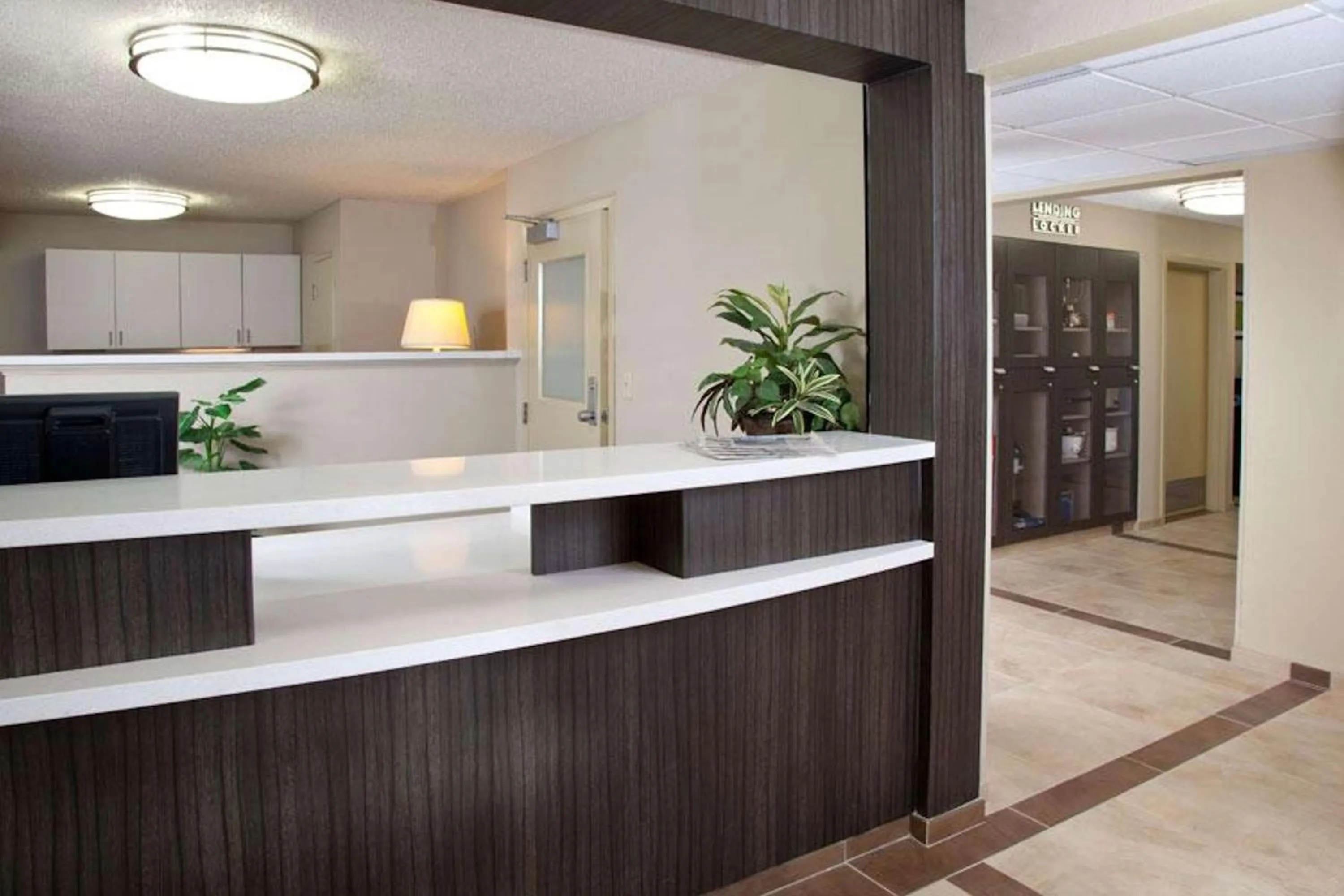 Lobby or reception in Sonesta Simply Suites Plano Frisco