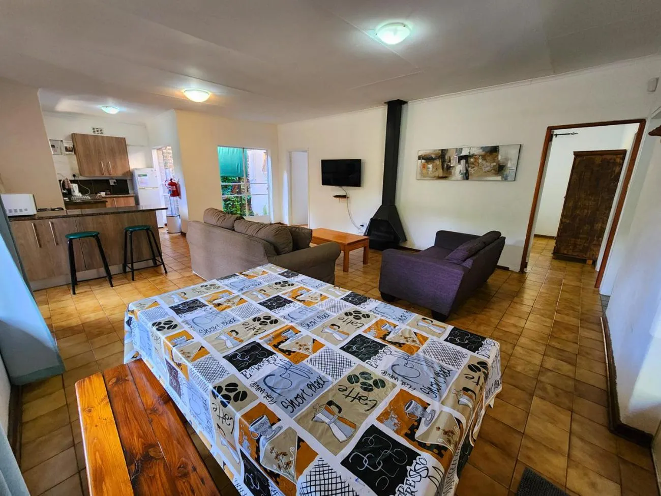 TV and multimedia in Pine Valley