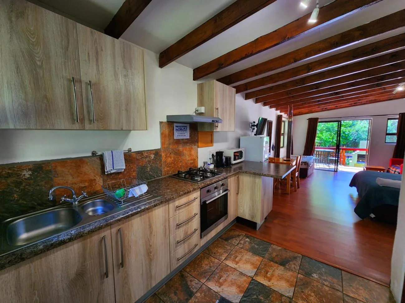 Kitchen or kitchenette in Pine Valley