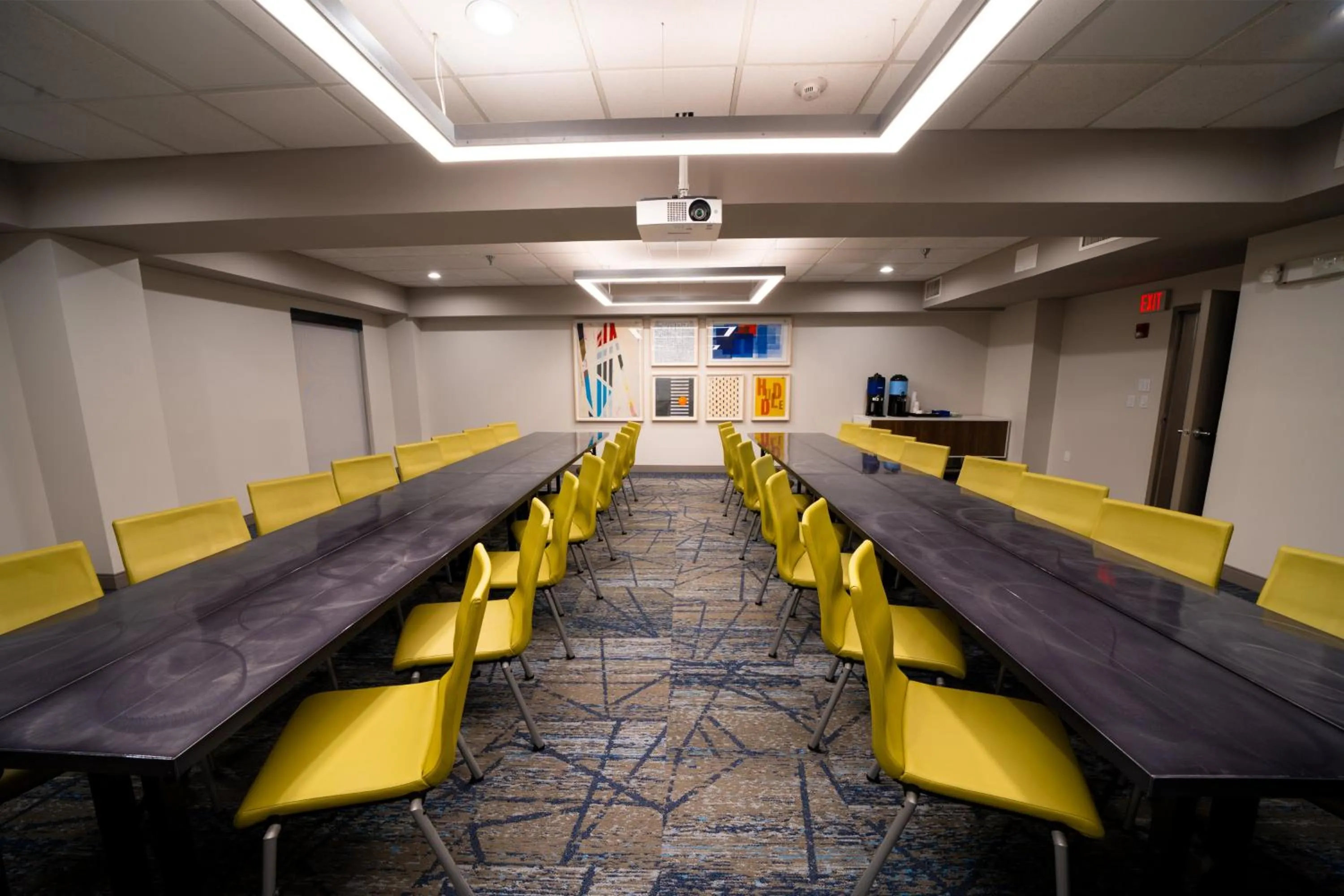 Meeting/conference room in Holiday Inn Express Hotel & Suites Tampa-Oldsmar by IHG