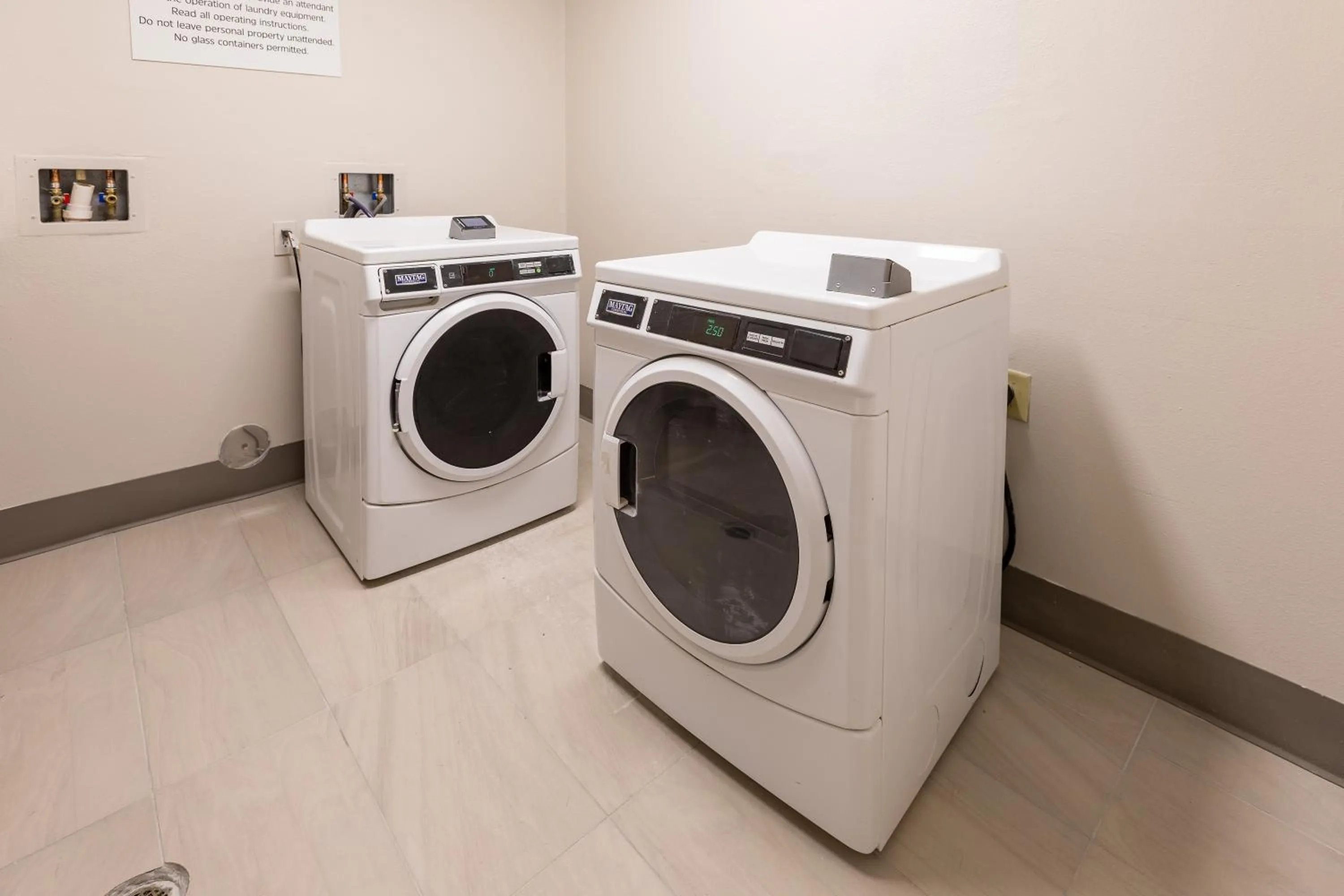 laundry in Holiday Inn Express & Suites Englewood - Denver South by IHG